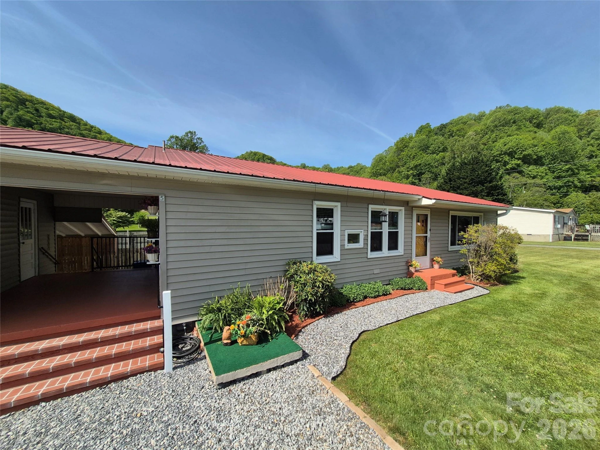 5 Gibson Drive - Photo 4