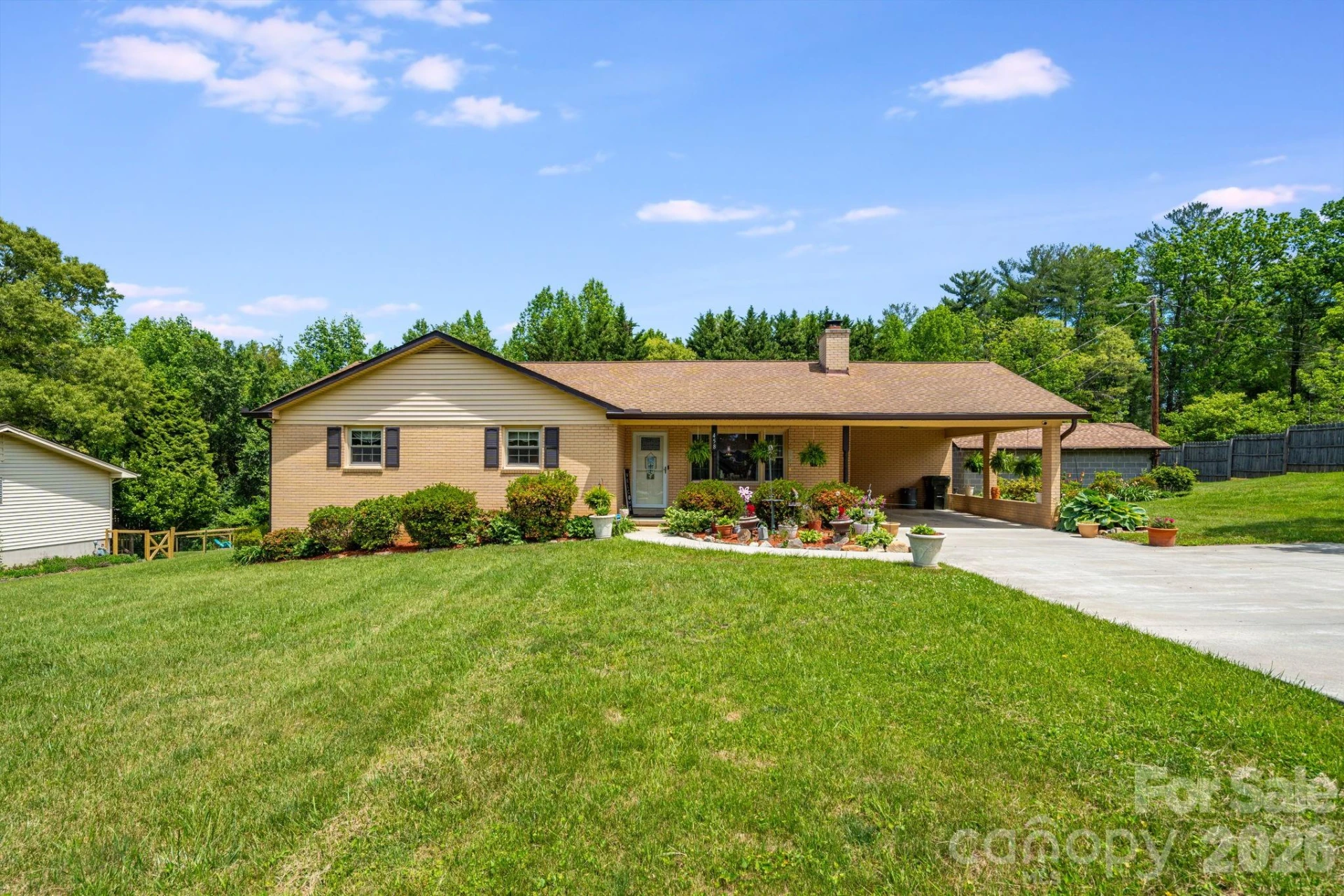 458 Beach Drive - Photo 3
