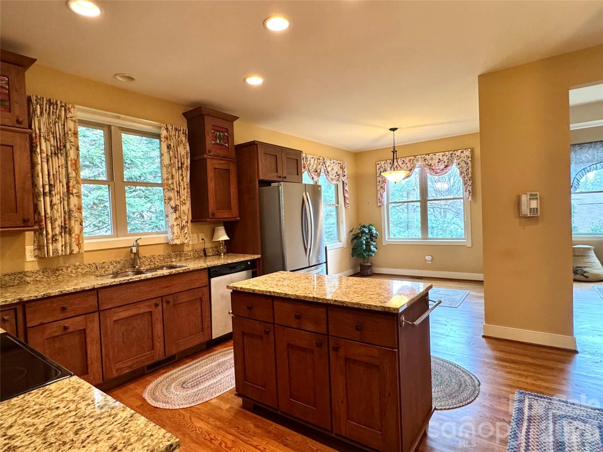 894 Dunroy Drive - Photo 17
