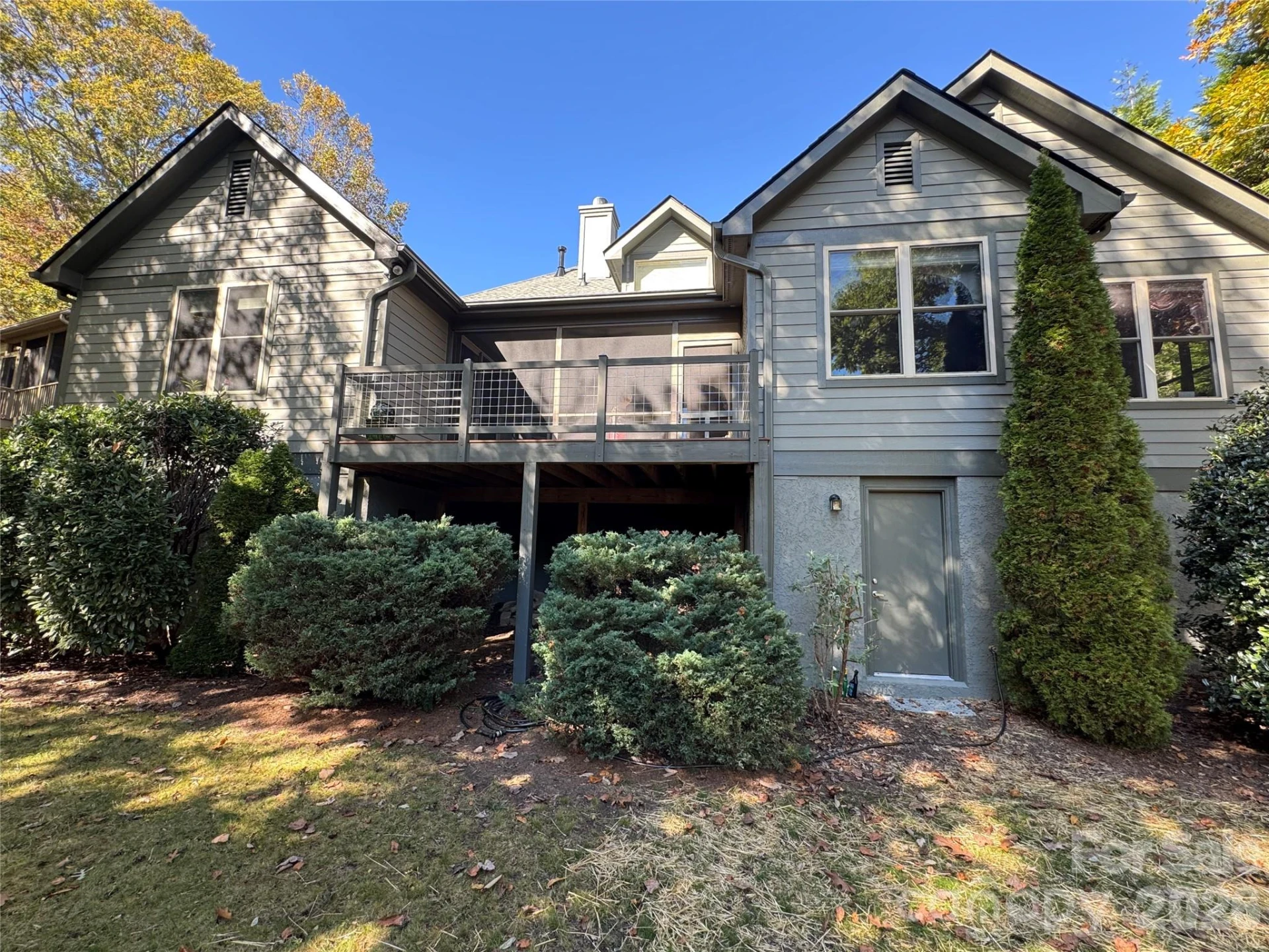 894 Dunroy Drive - Photo 3