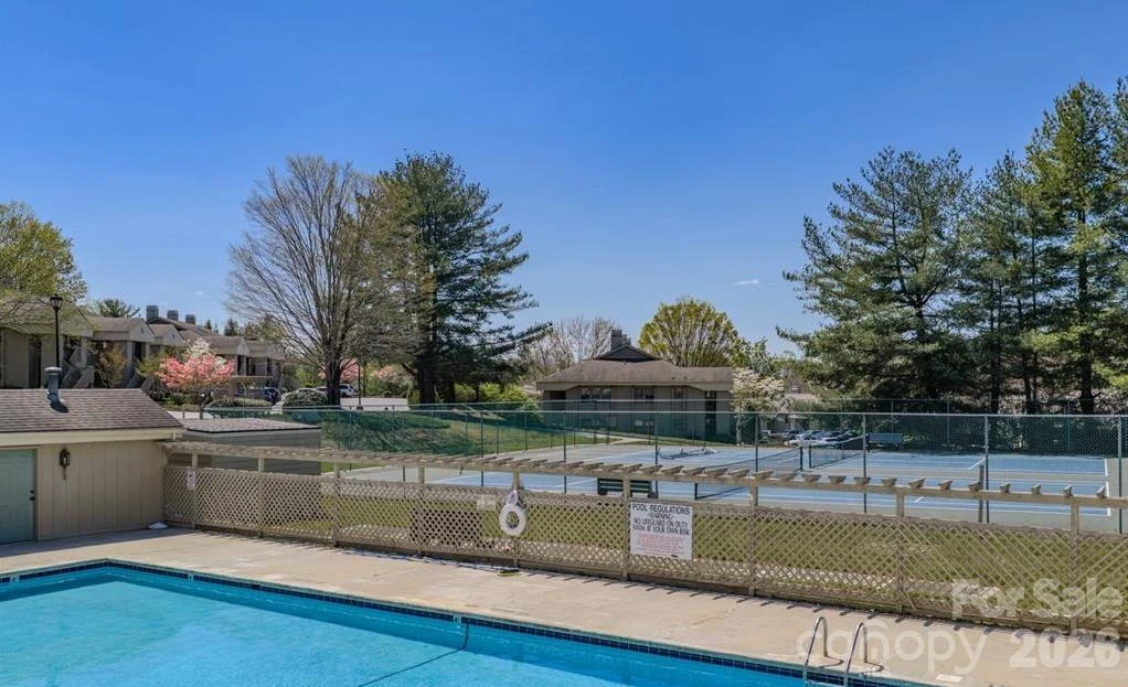 2401 Abbey Circle - Photo 17