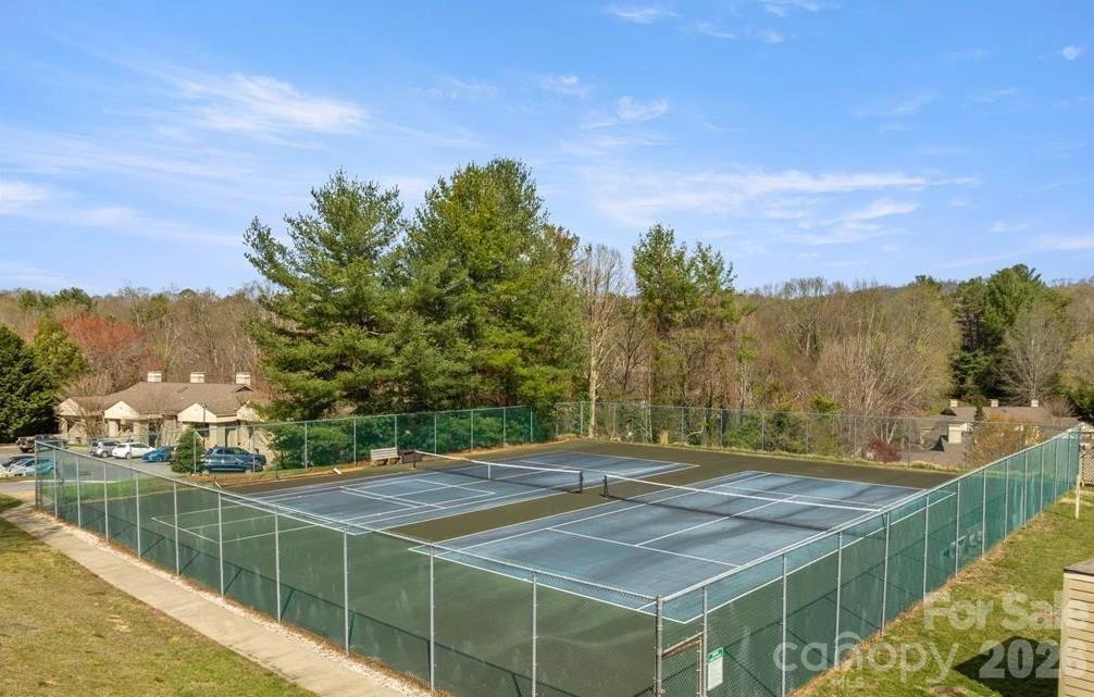 2401 Abbey Circle - Photo 20