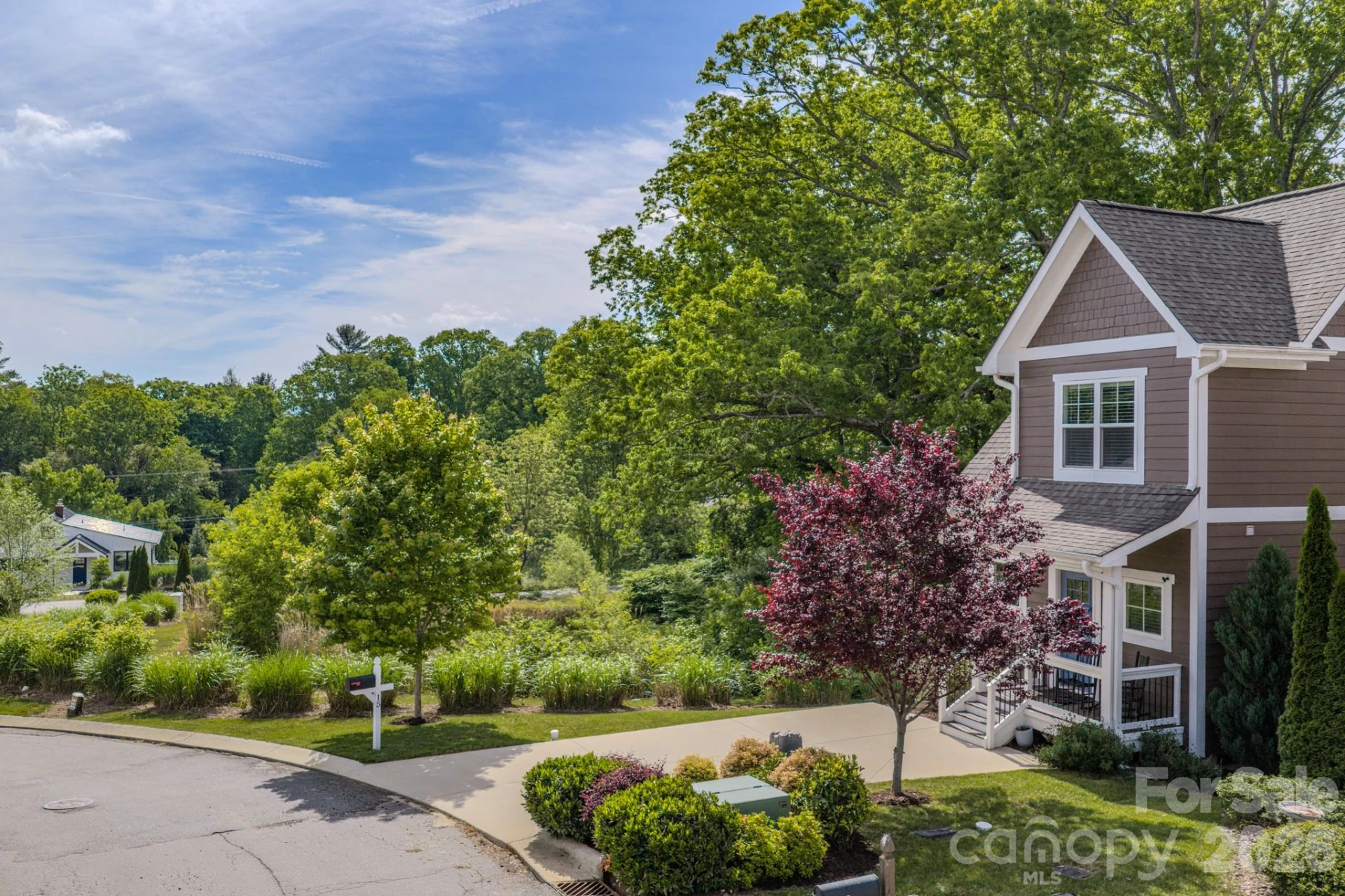 15 Tudor Way - Photo 3