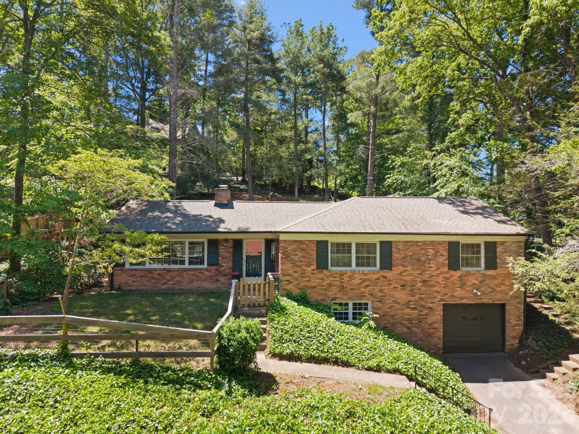 24 Warwick Place