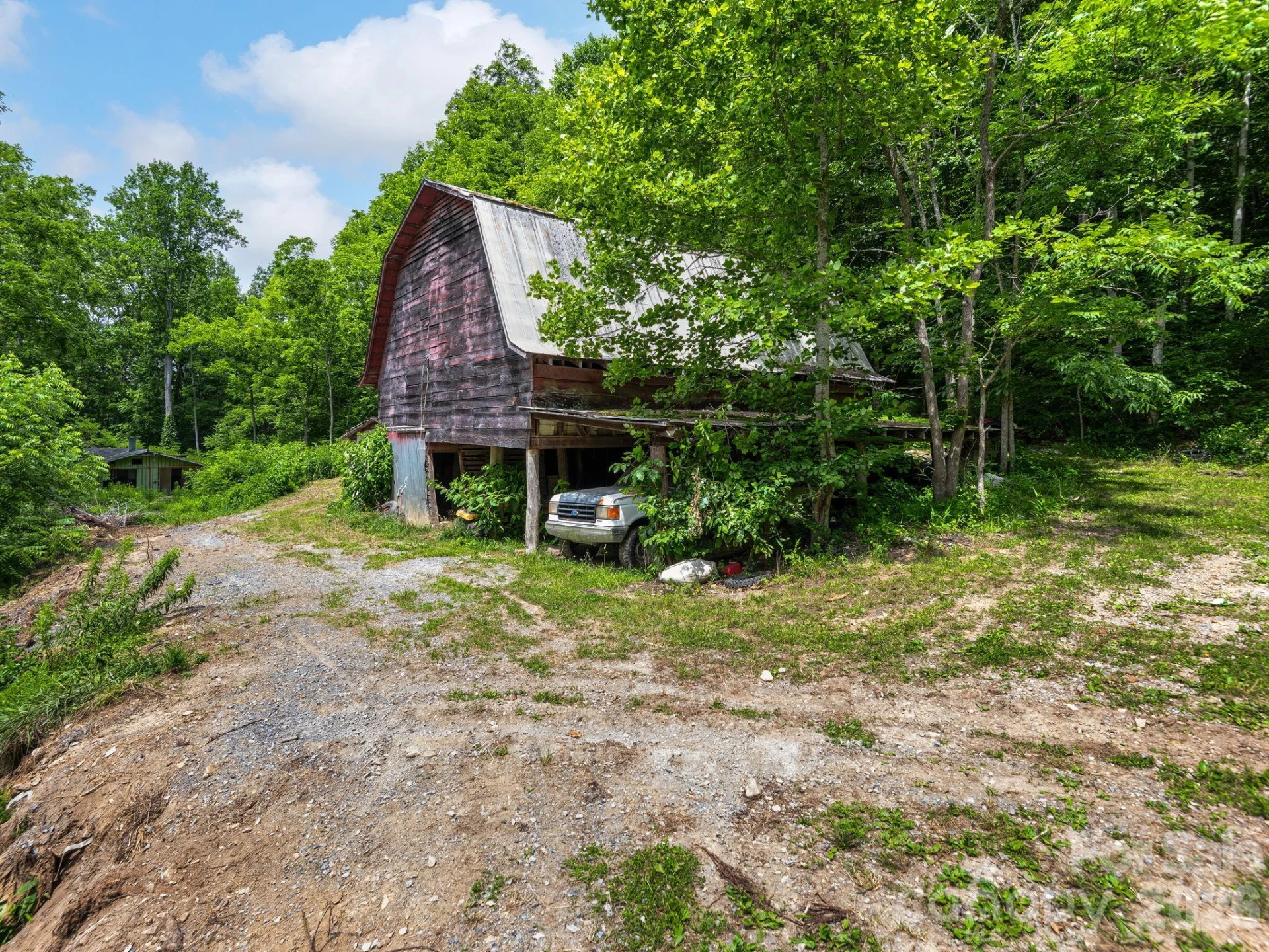 181 Harley Davidson Drive - Photo 6