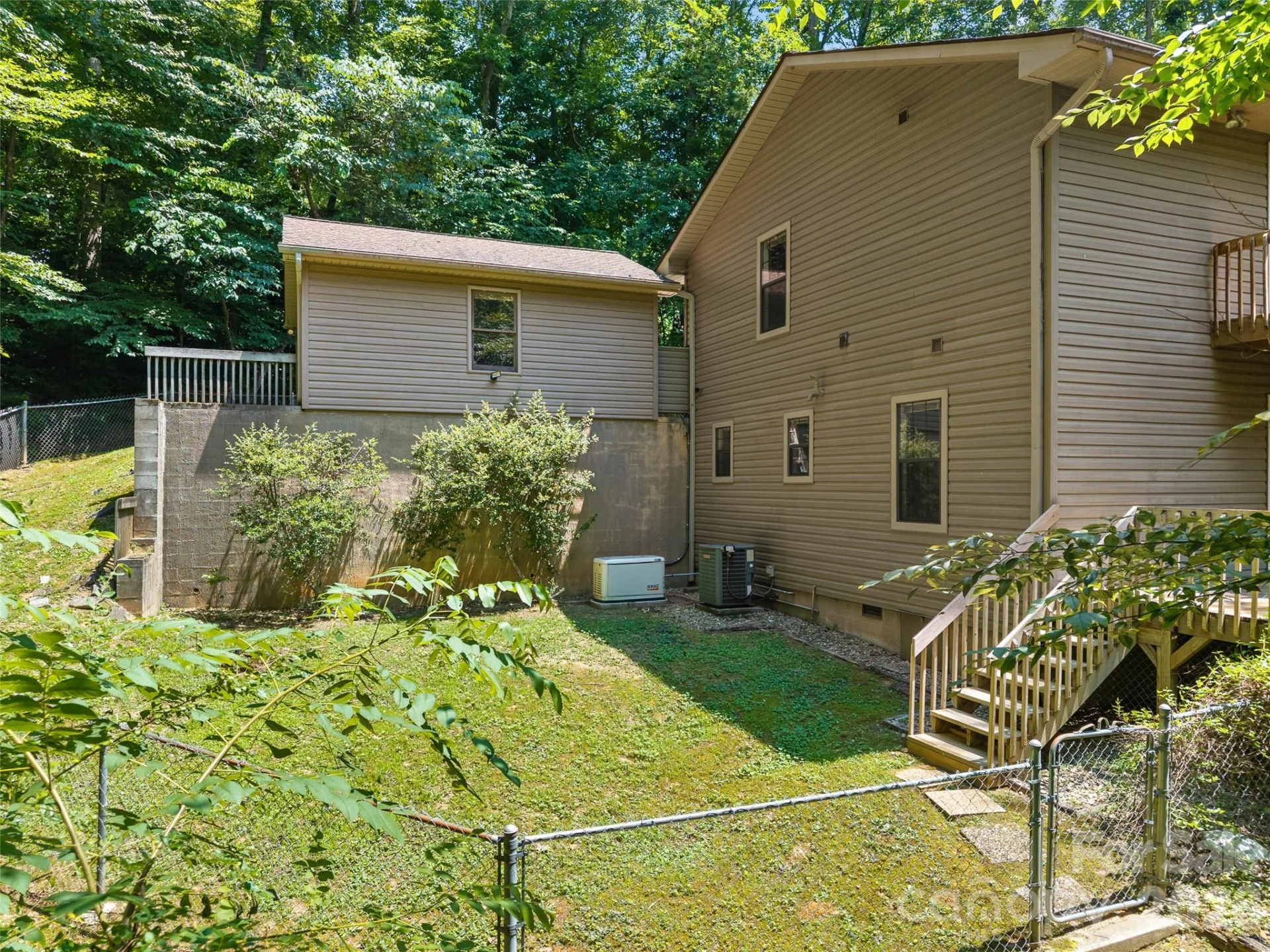 323 Burrell Mountain Road - Photo 2