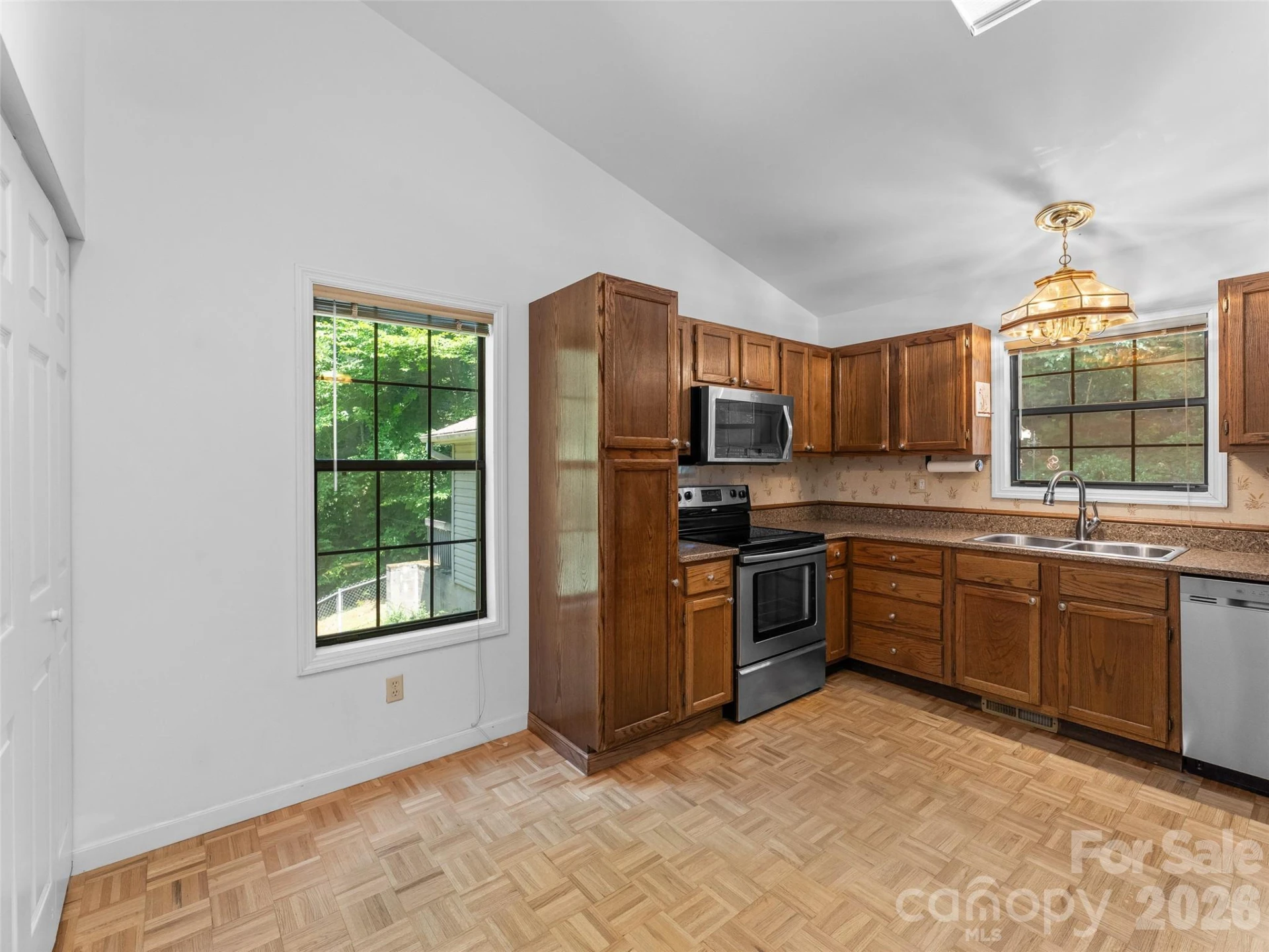 323 Burrell Mountain Road - Photo 12