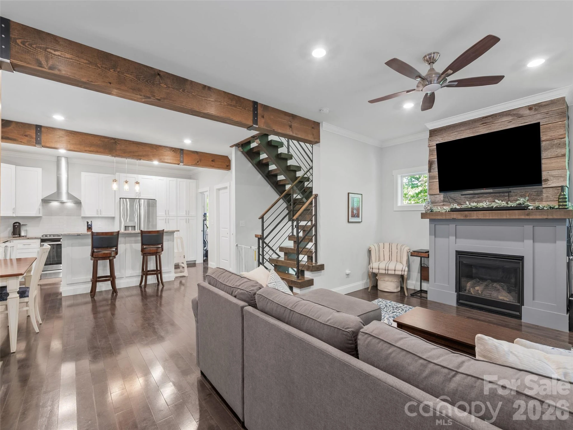 100 Hibriten Drive - Photo 4