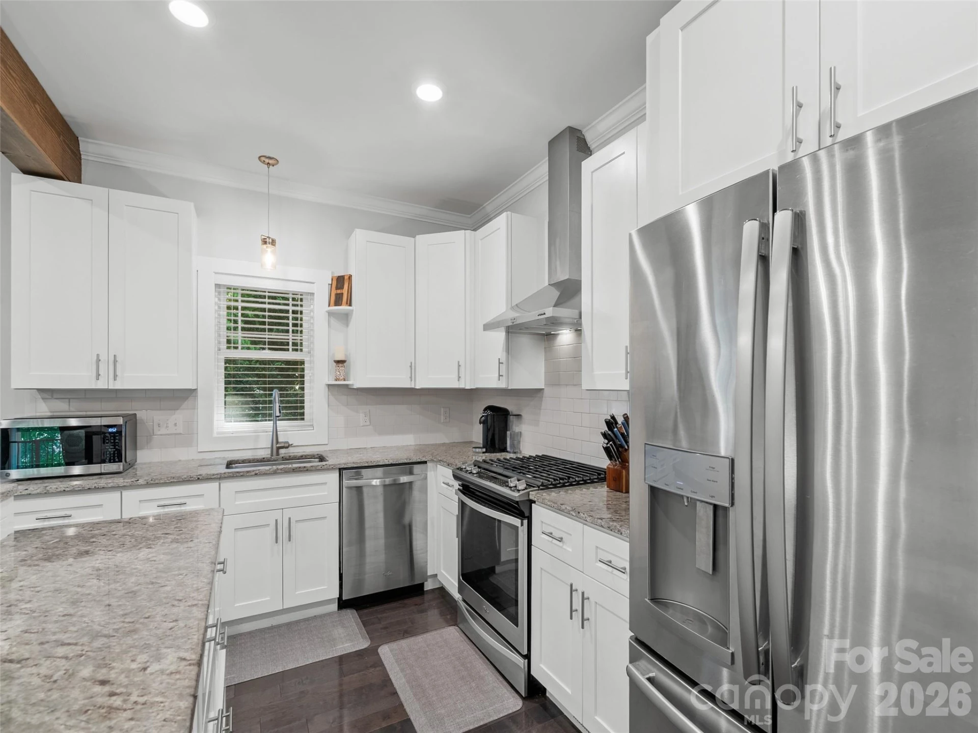 100 Hibriten Drive - Photo 8