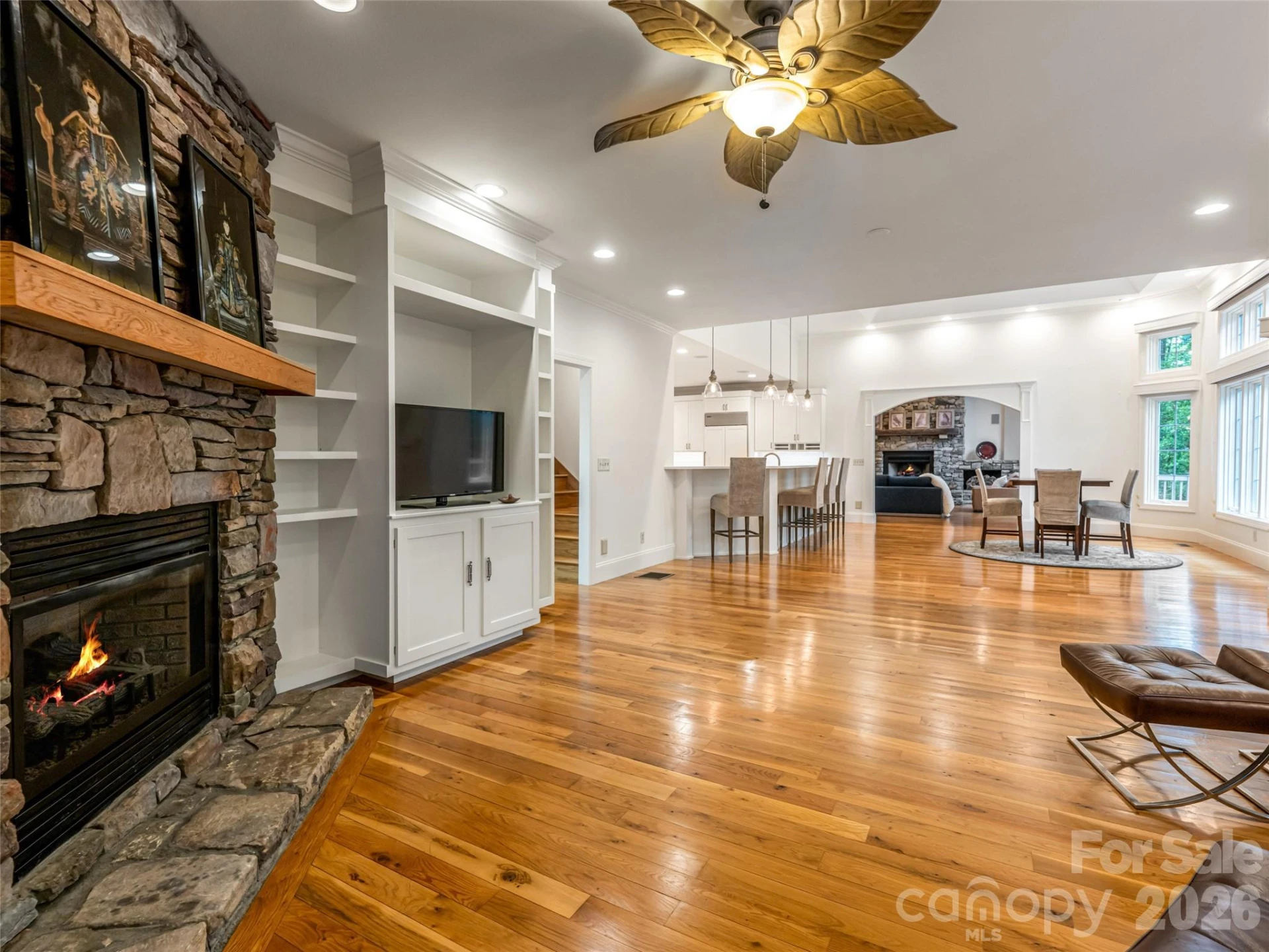307 S Braeside Court - Photo 15