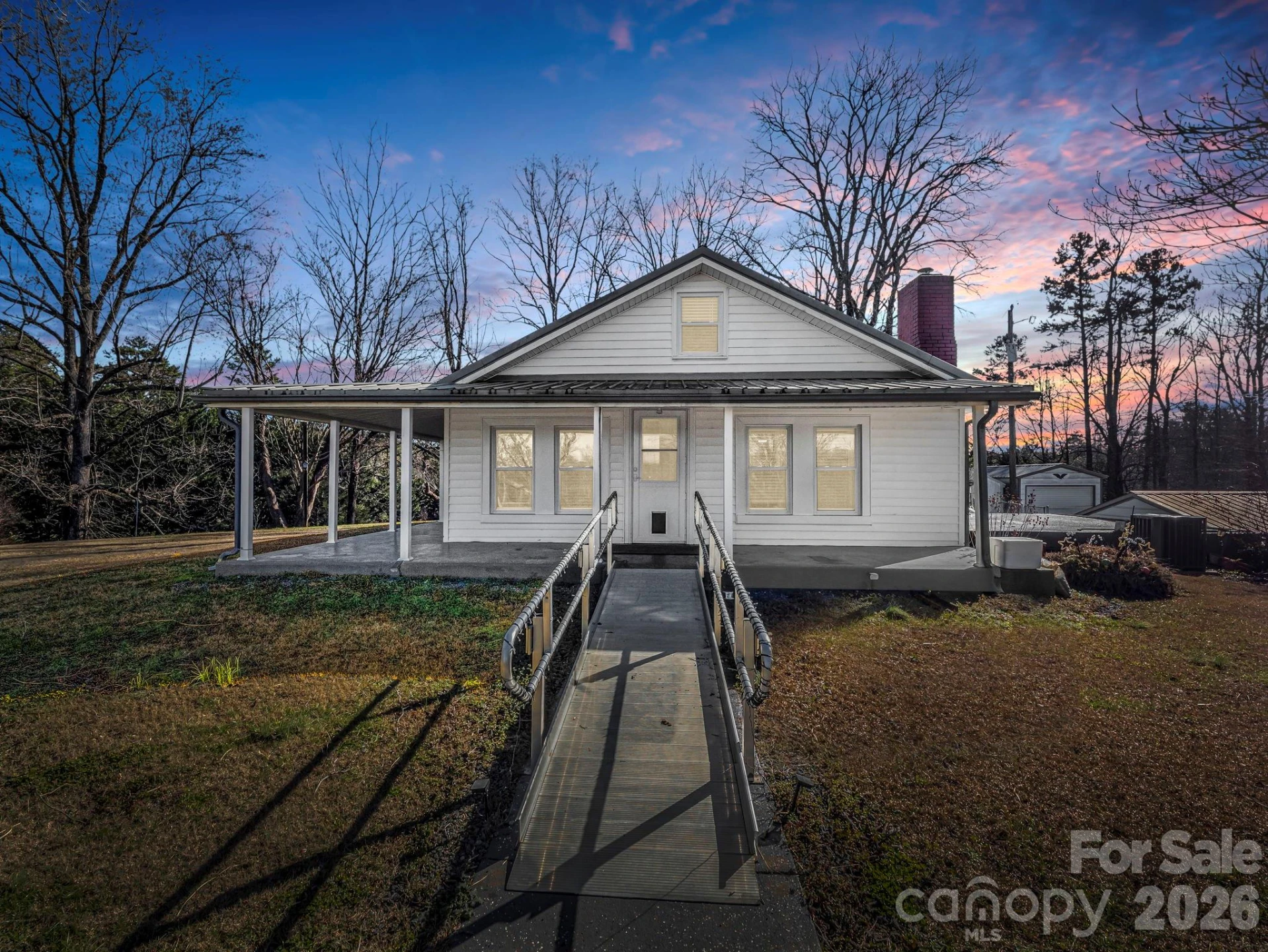 620 Smith Waldrop Road - Photo 2