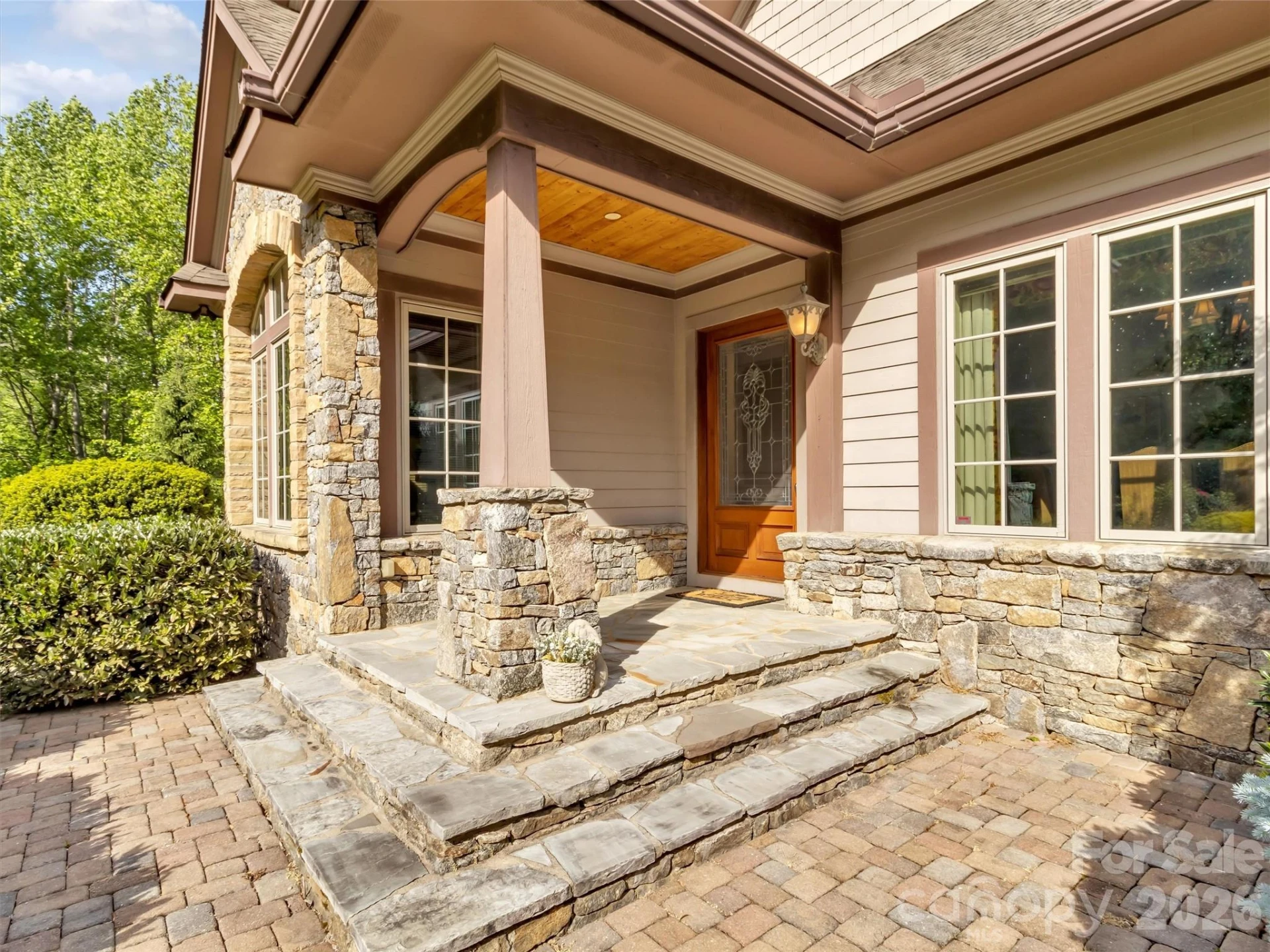 149 Cardinal Lane - Photo 3