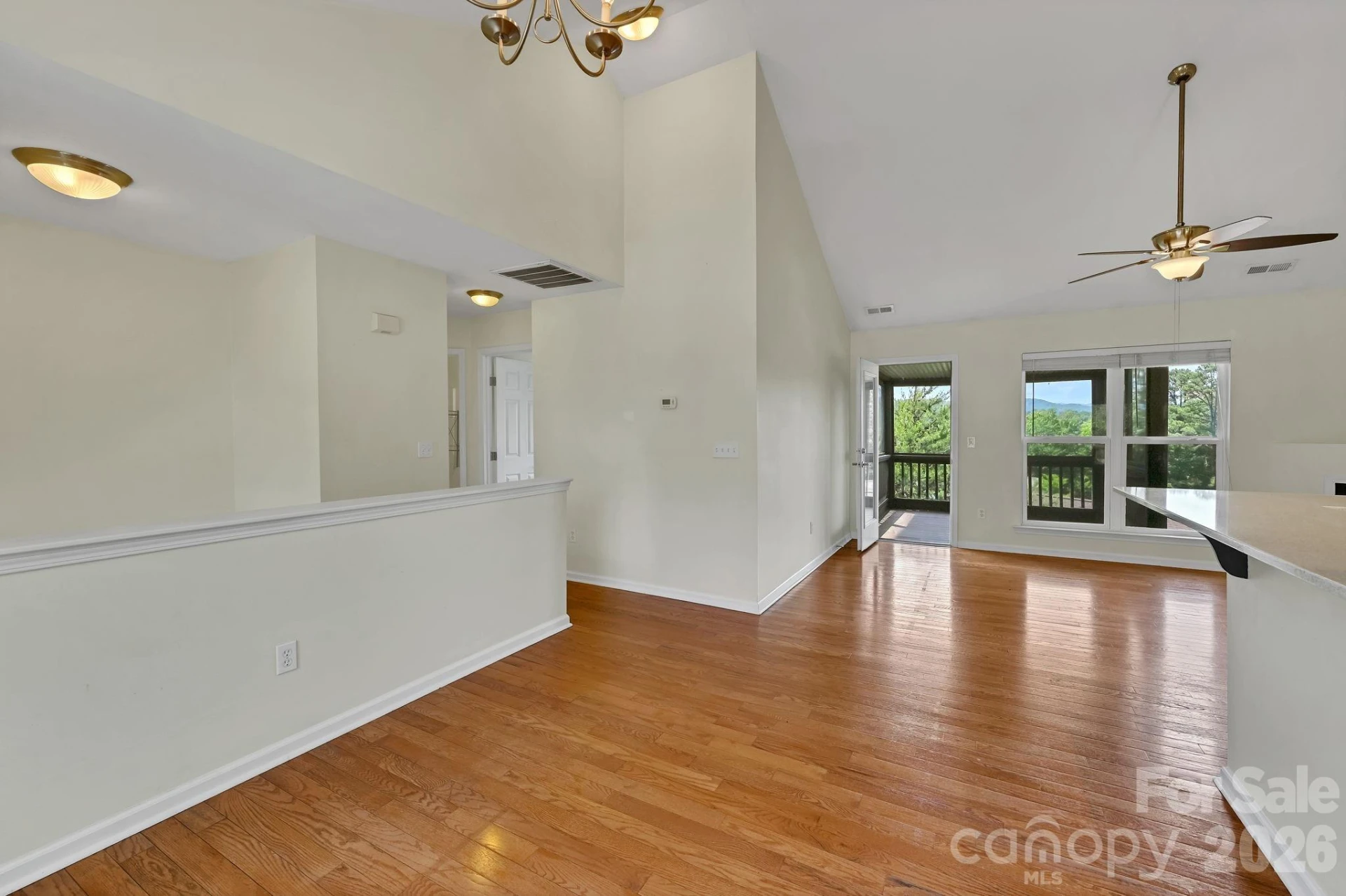 85 Rotunda Circle - Photo 3