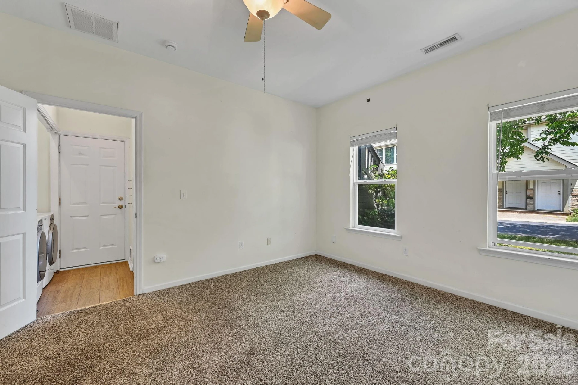 85 Rotunda Circle - Photo 22