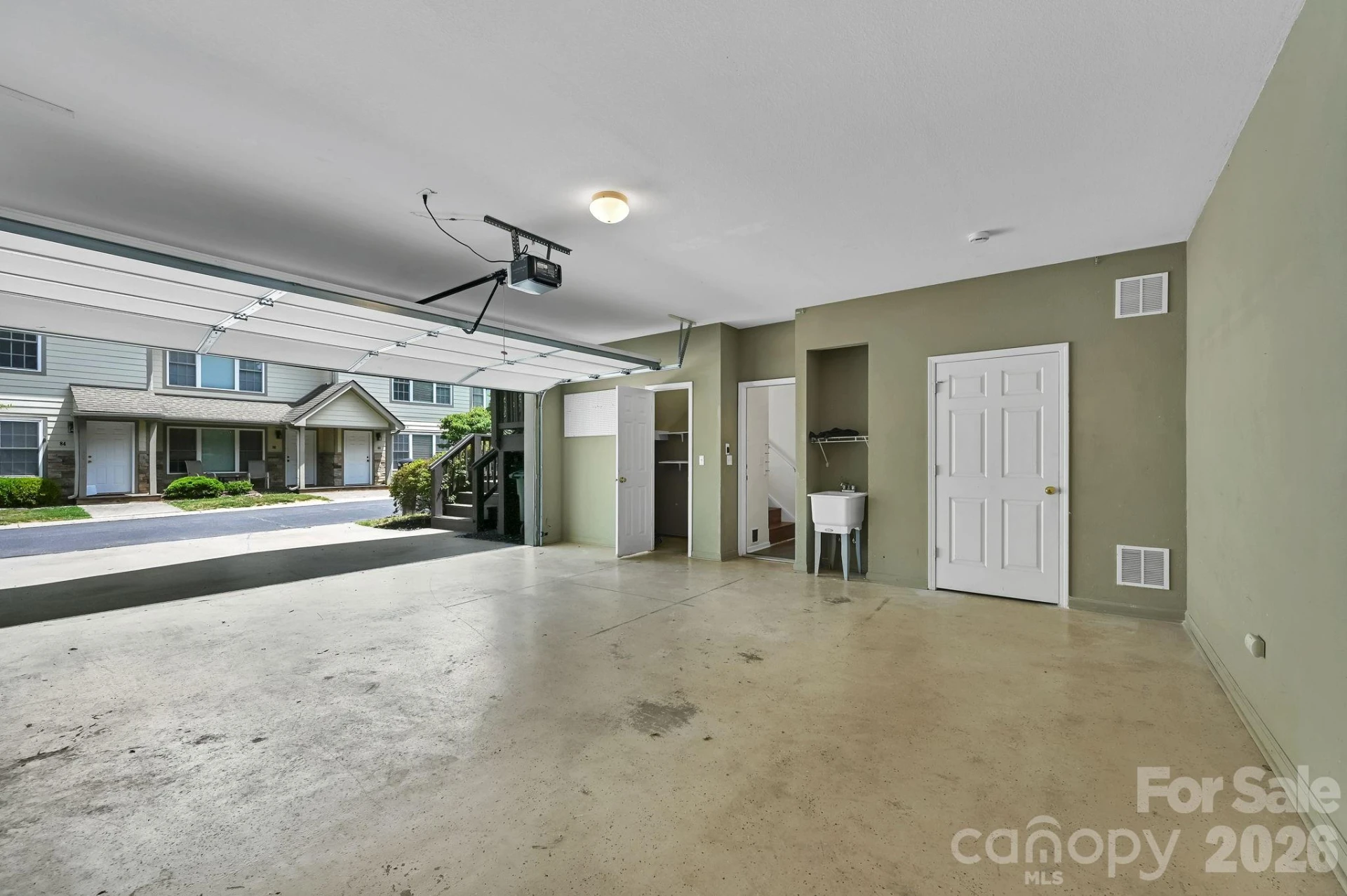 85 Rotunda Circle - Photo 27