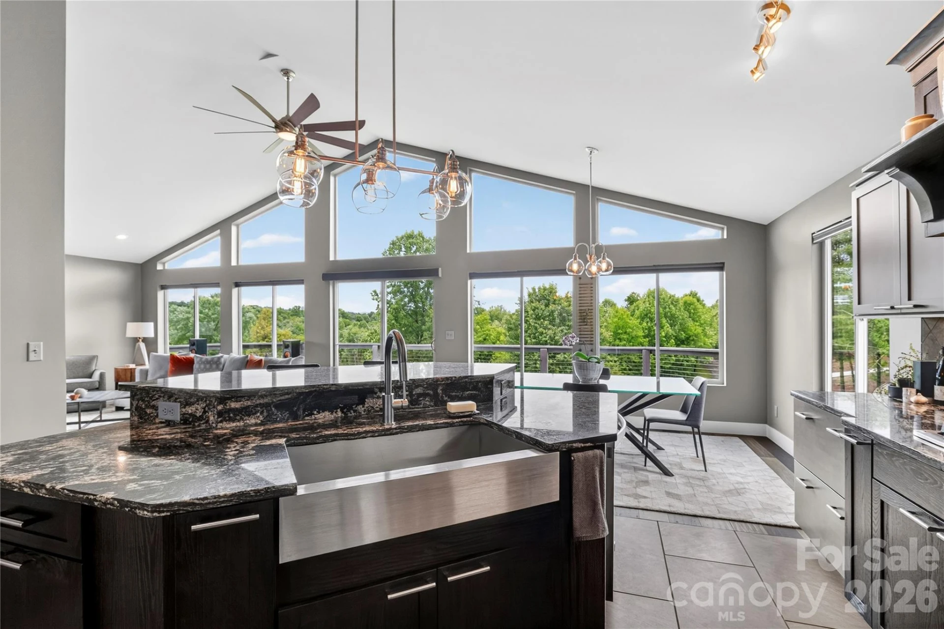 141 Round Top Circle - Photo 11