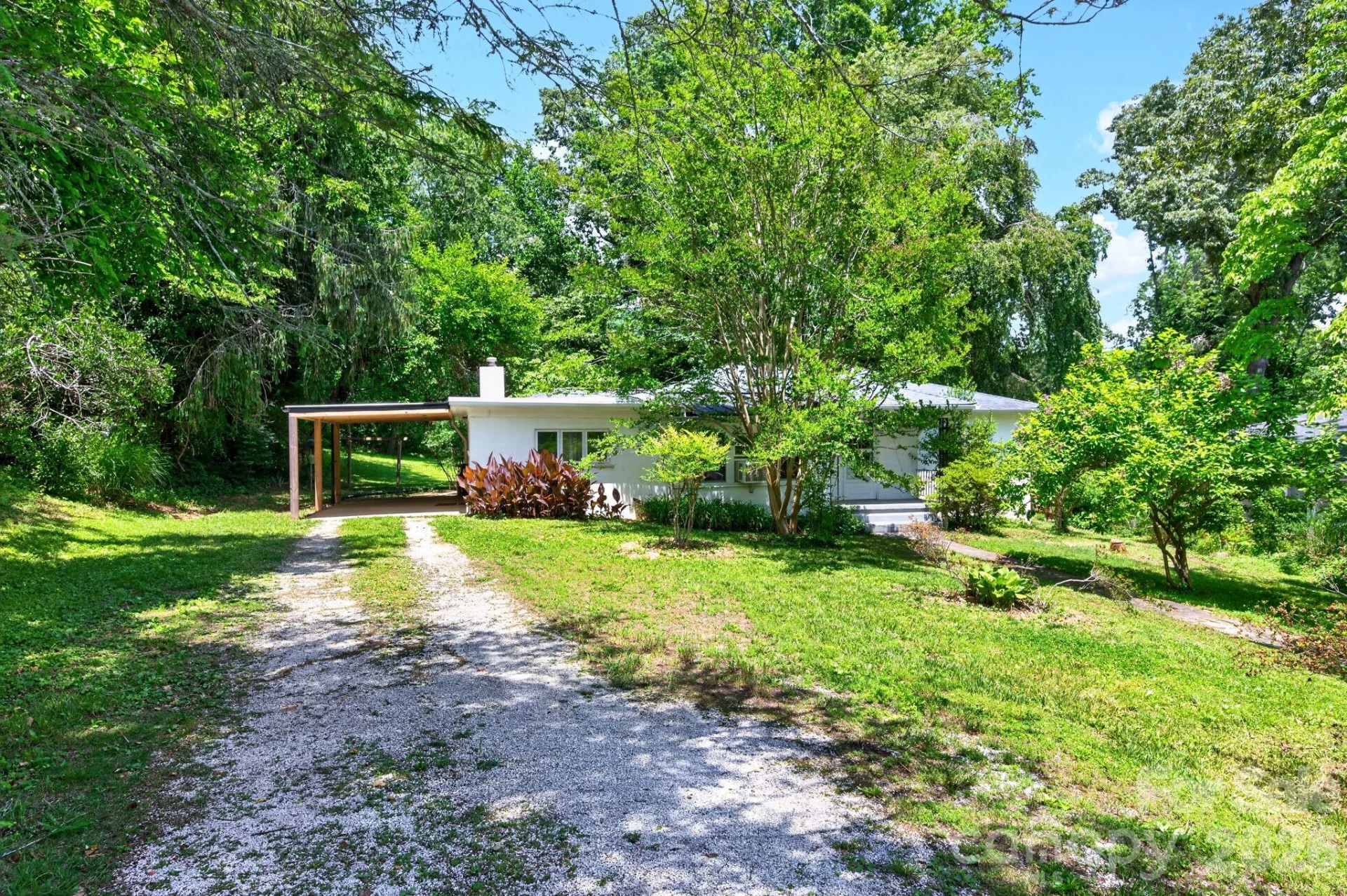 411 Hillcrest Circle - Photo 3