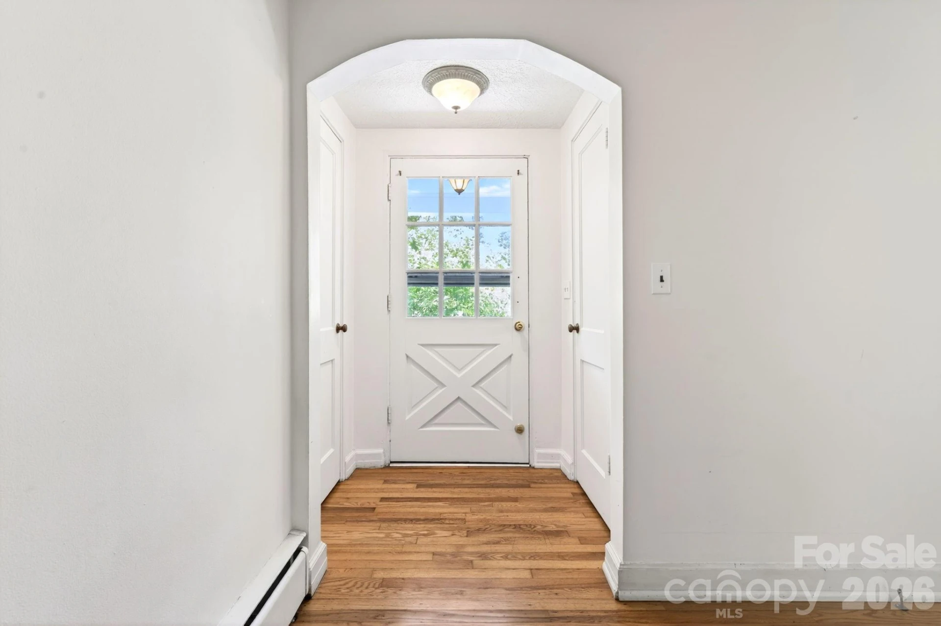 411 Hillcrest Circle - Photo 4