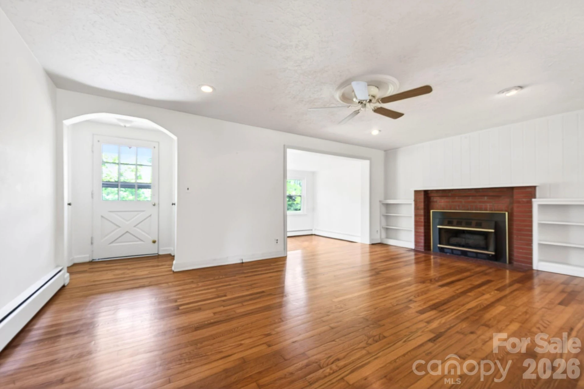 411 Hillcrest Circle - Photo 5