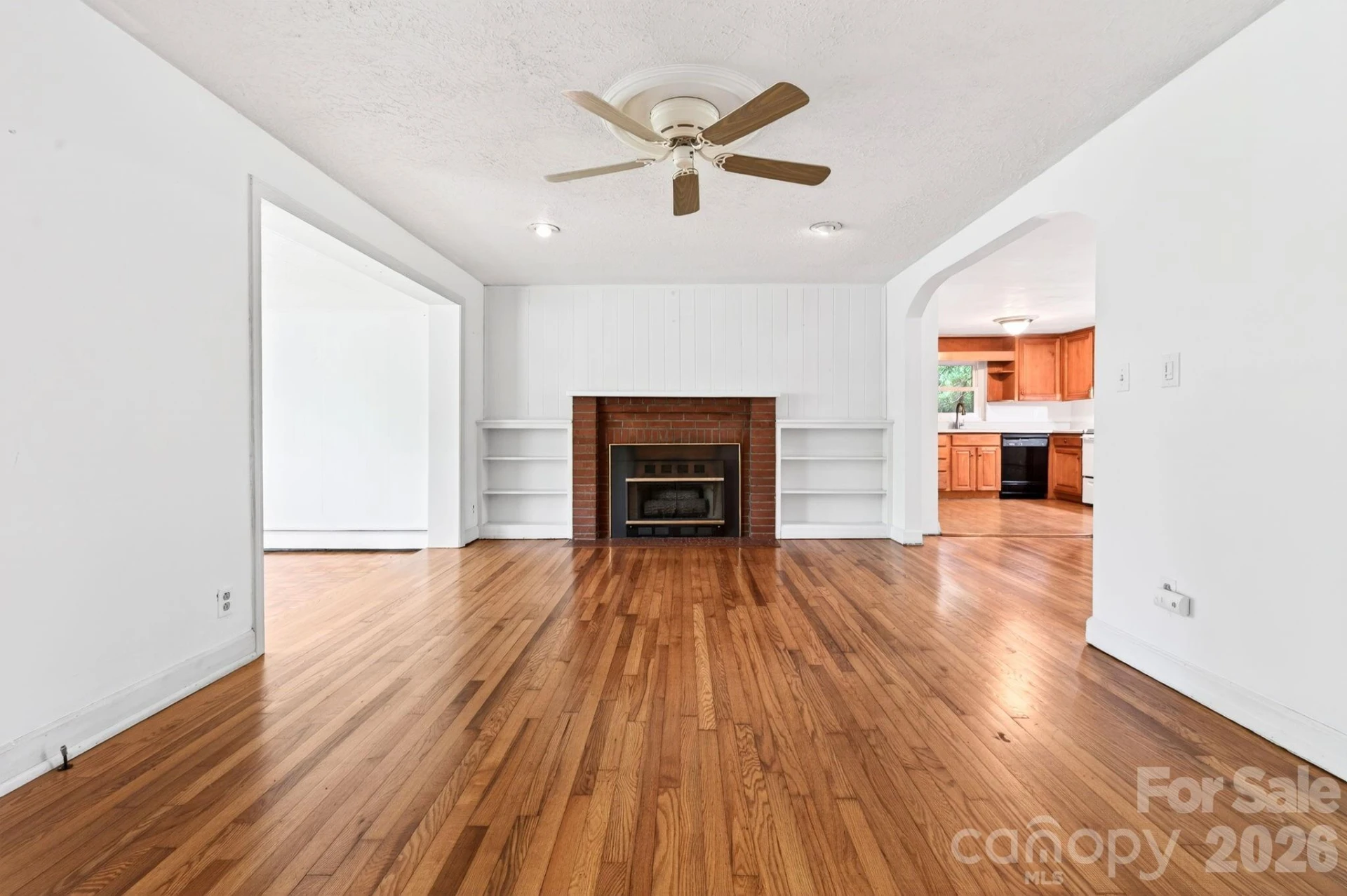 411 Hillcrest Circle - Photo 6