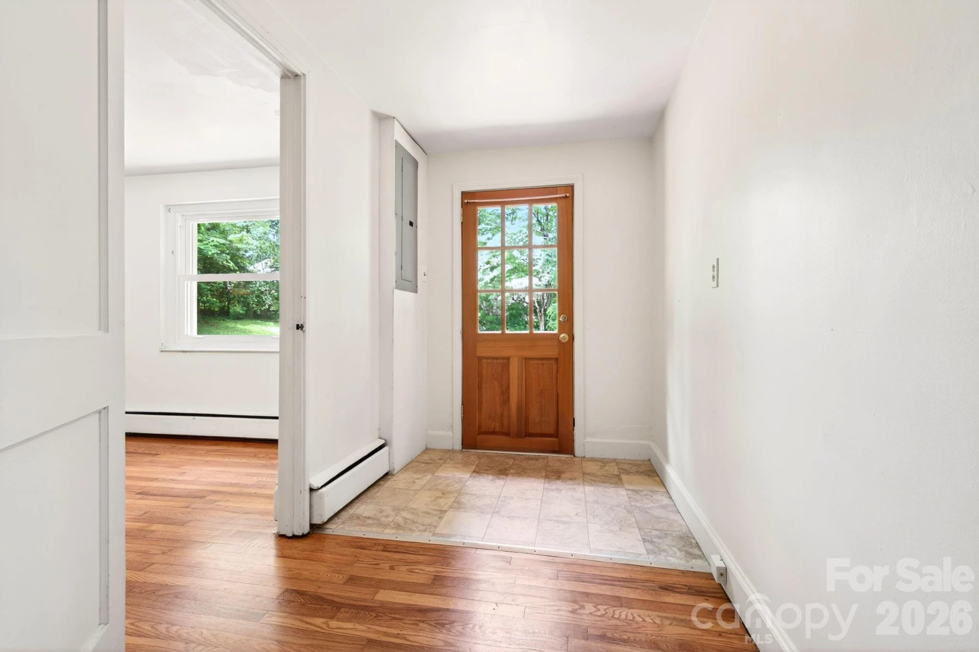 411 Hillcrest Circle - Photo 9
