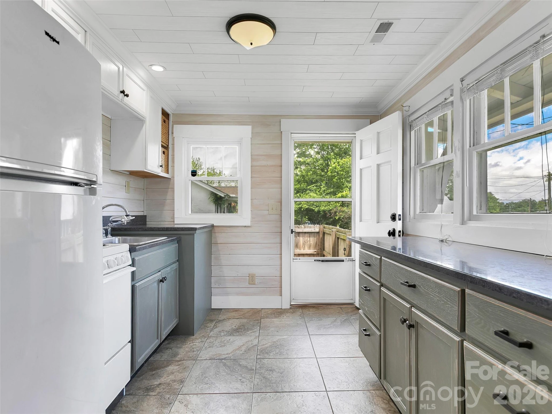 29 Salem Street - Photo 10