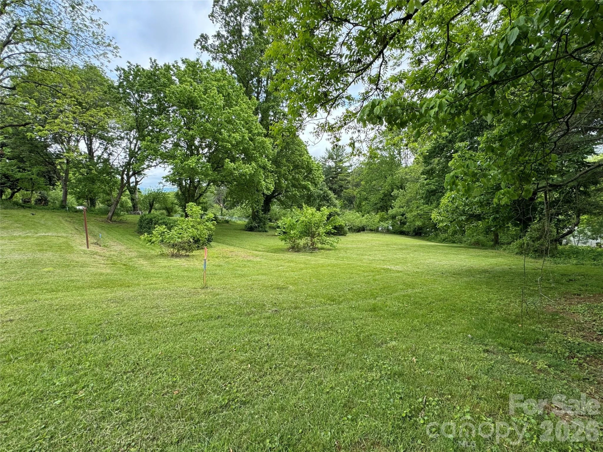 46 GREEN HILL Avenue - Photo 3