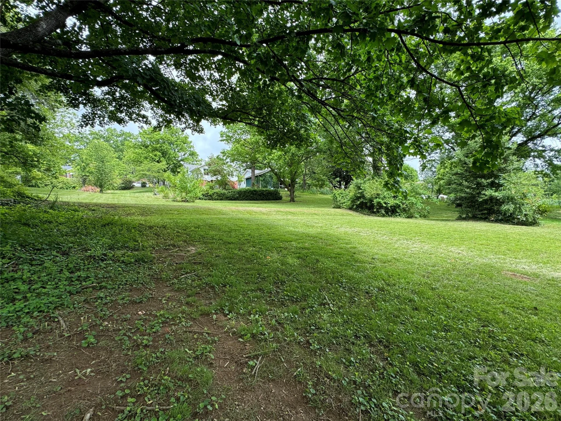 46 GREEN HILL Avenue - Photo 4