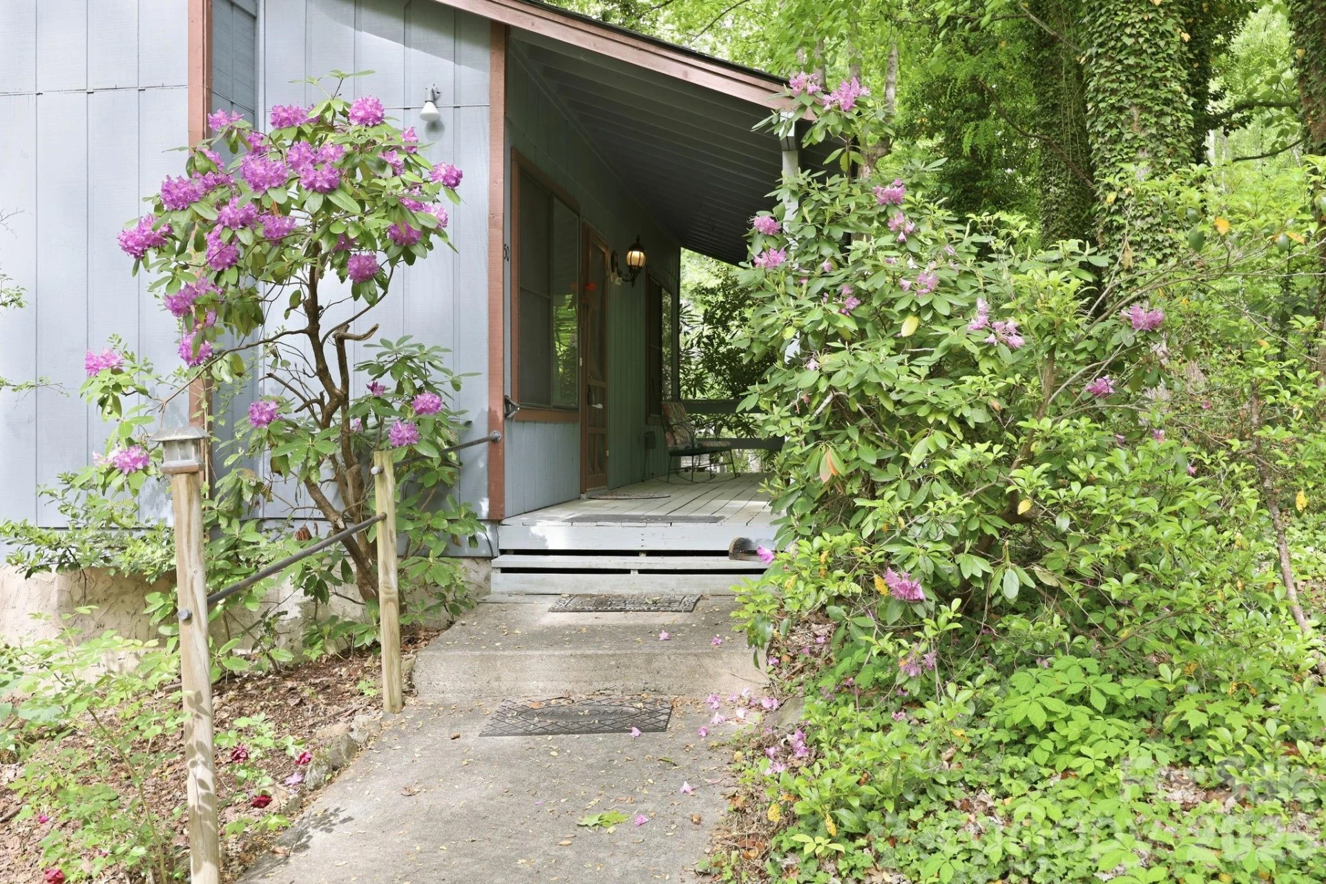 50 Gail Drive - Photo 2