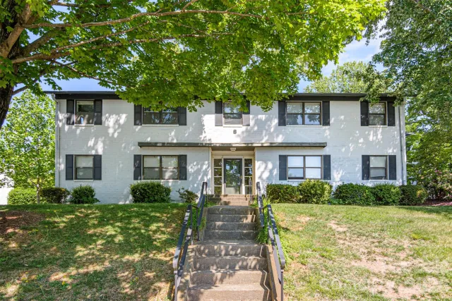 615 Biltmore Avenue