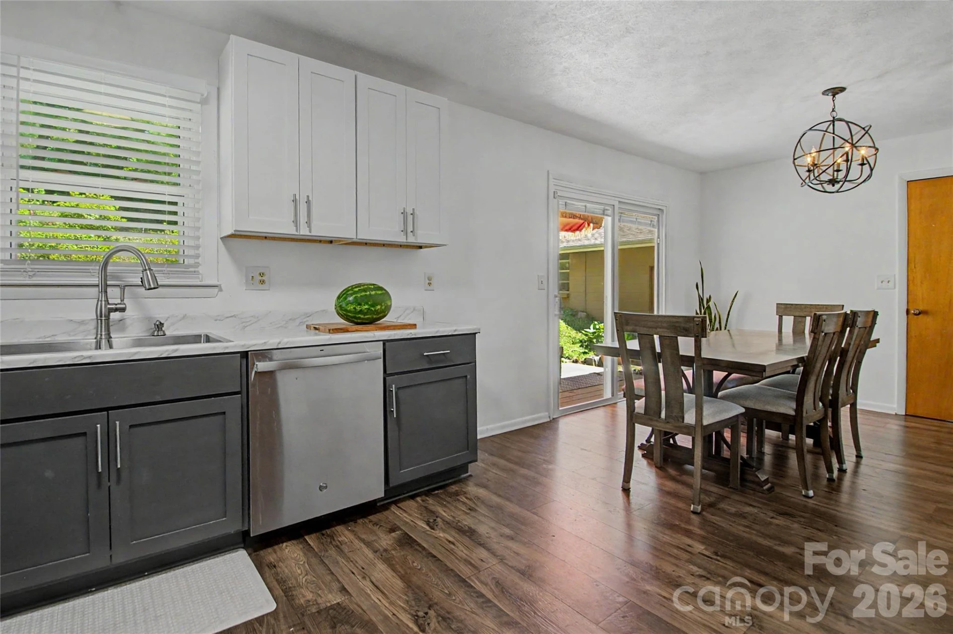155 Chestnut Place - Photo 26