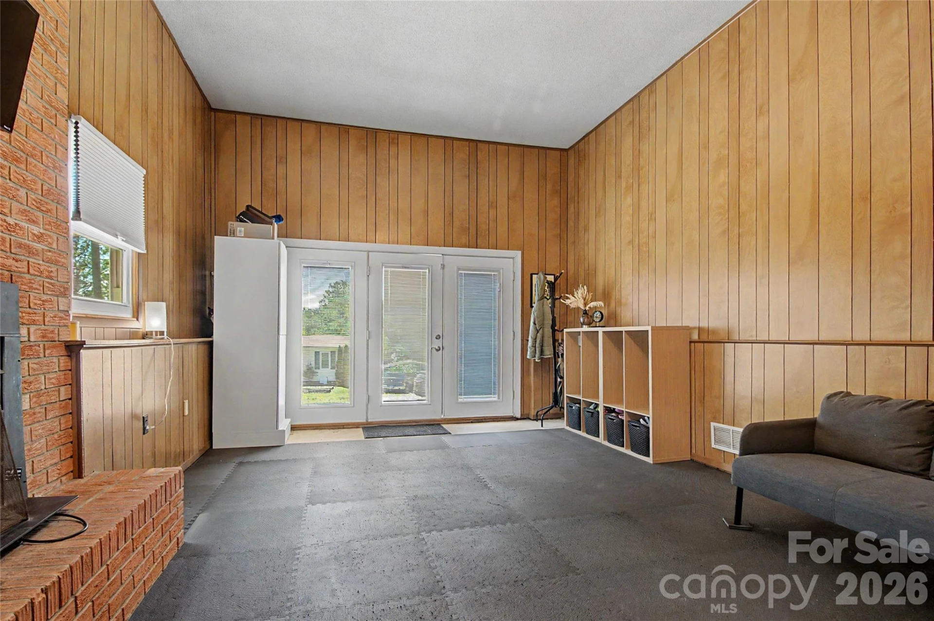 155 Chestnut Place - Photo 29