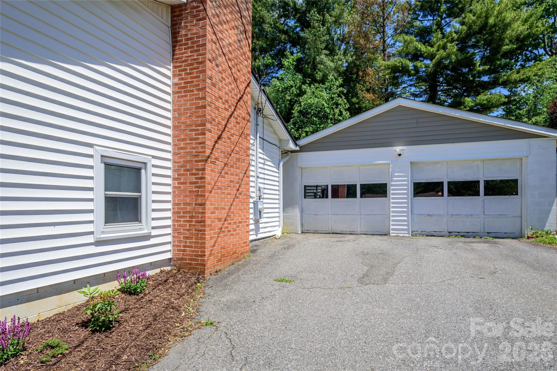 155 Chestnut Place - Photo 4