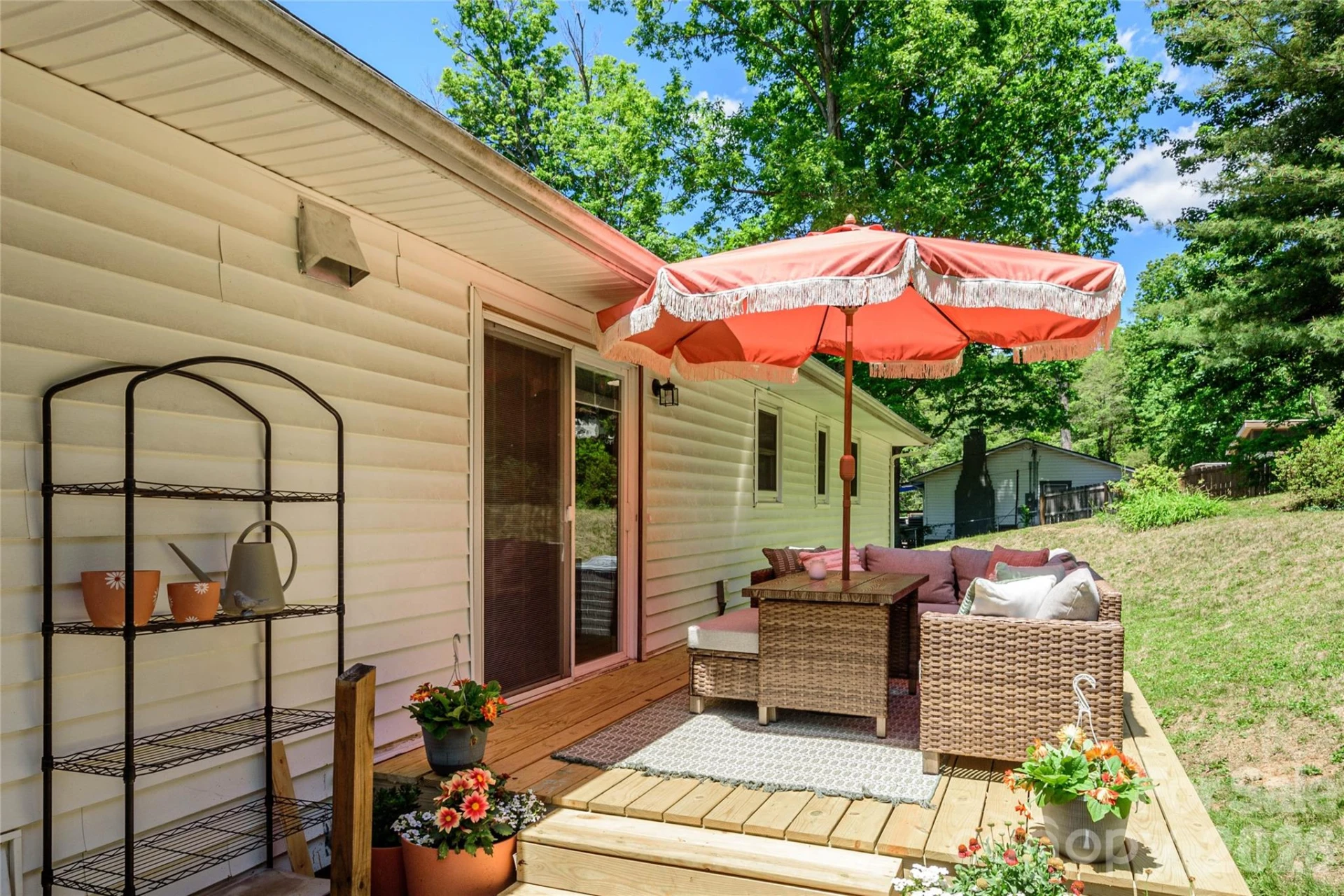 155 Chestnut Place - Photo 33
