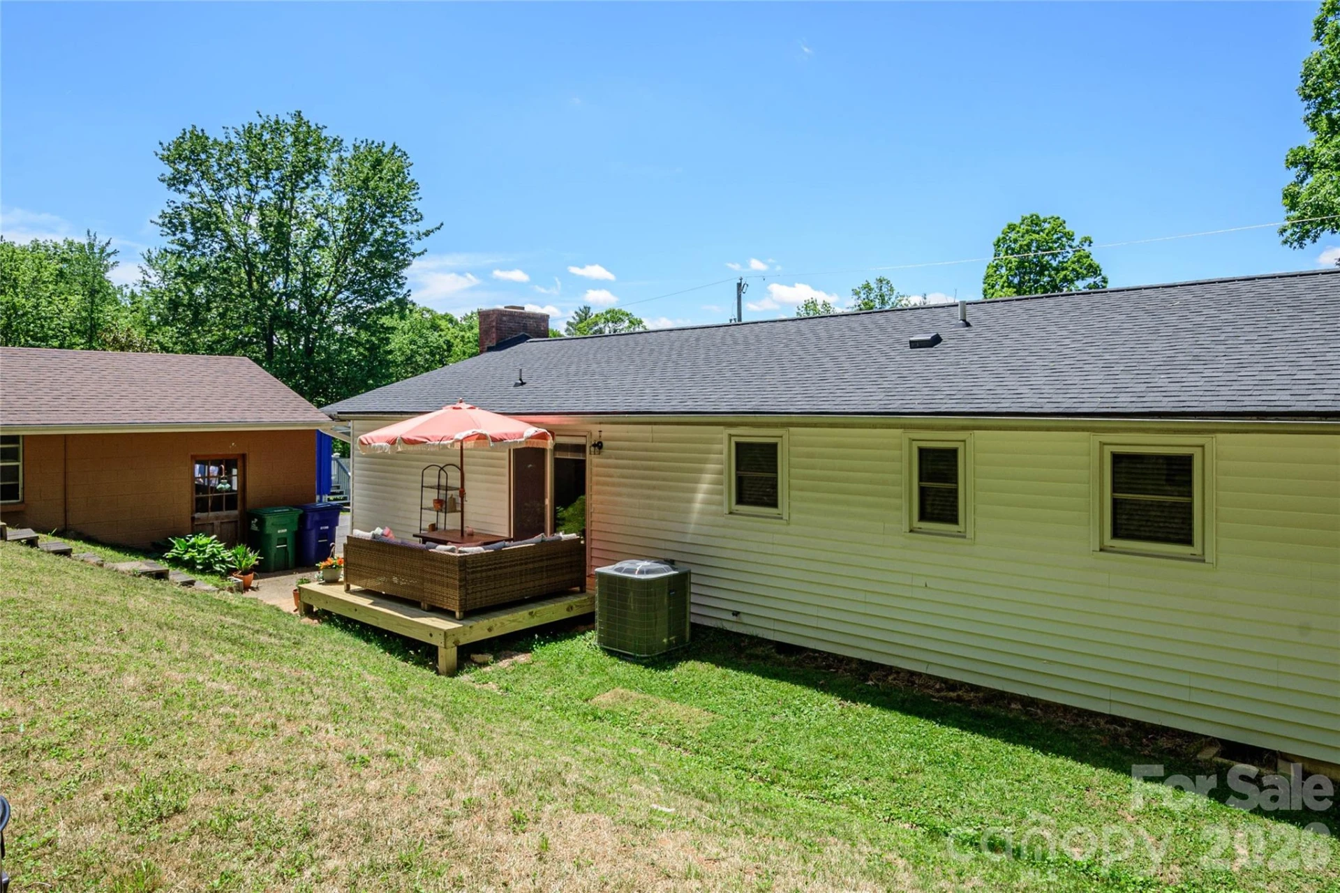 155 Chestnut Place - Photo 35
