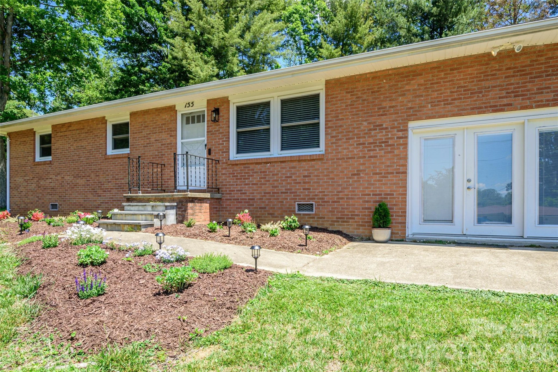 155 Chestnut Place - Photo 45
