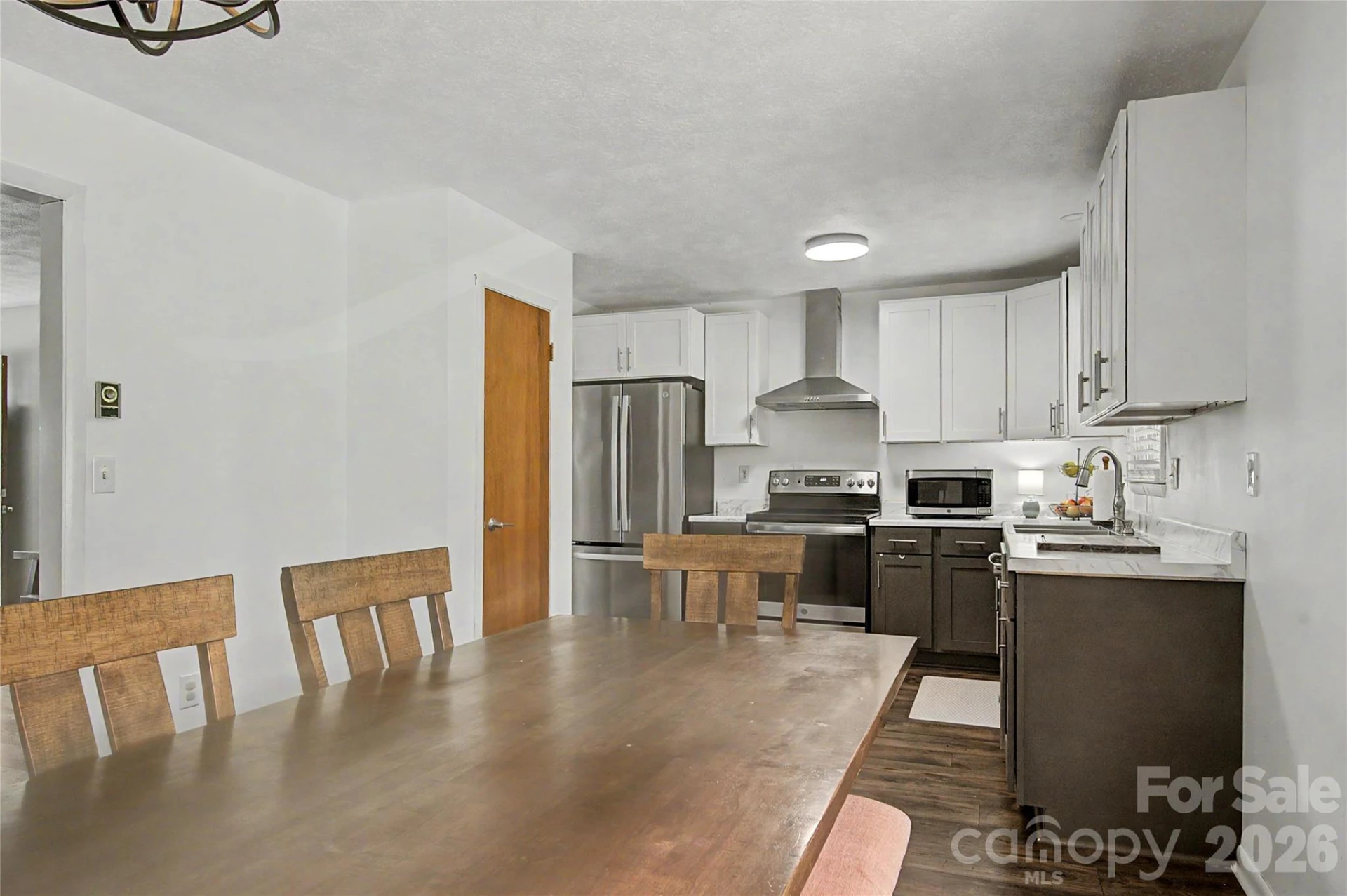 155 Chestnut Place - Photo 8