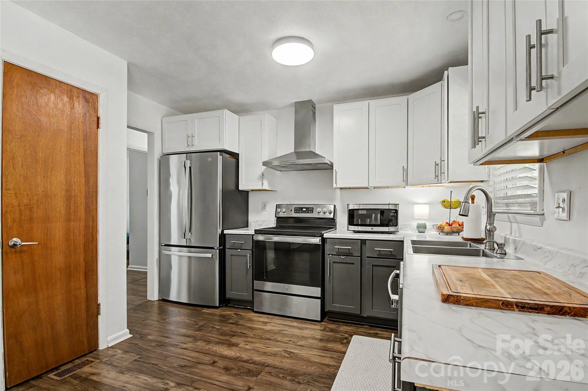 155 Chestnut Place - Photo 10