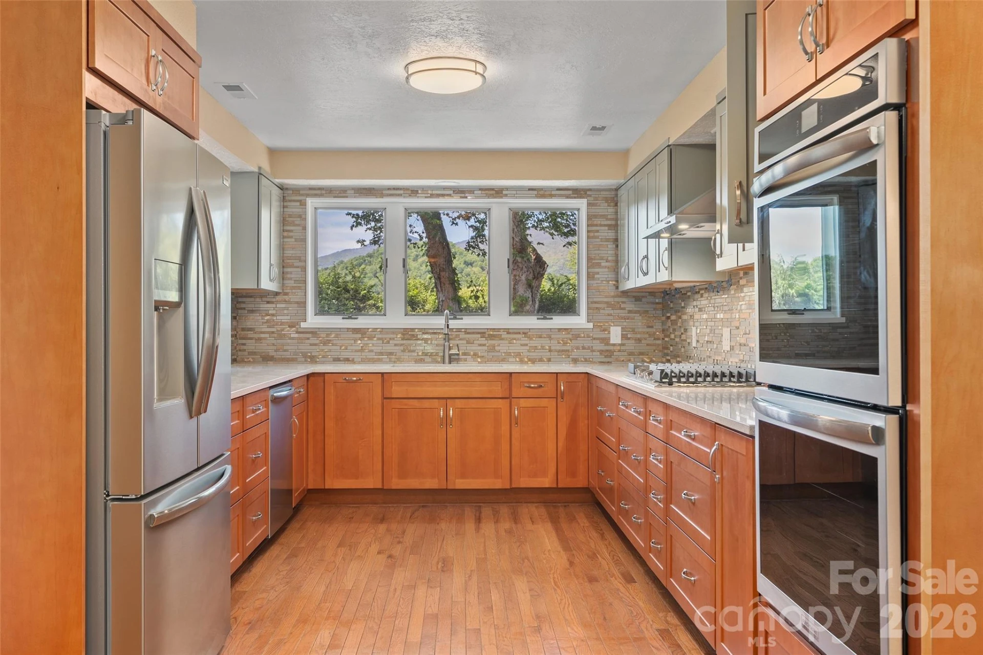 142 Country Club Drive - Photo 11