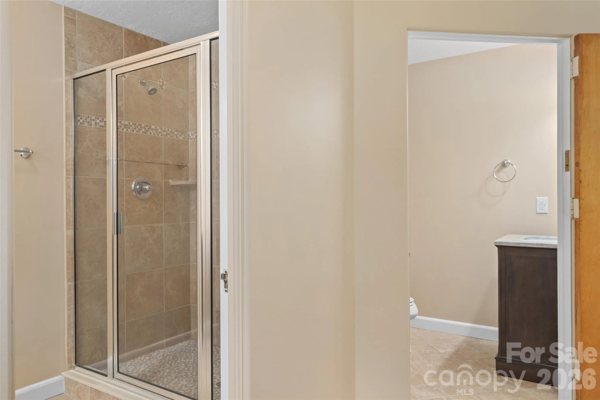 142 Country Club Drive - Photo 26