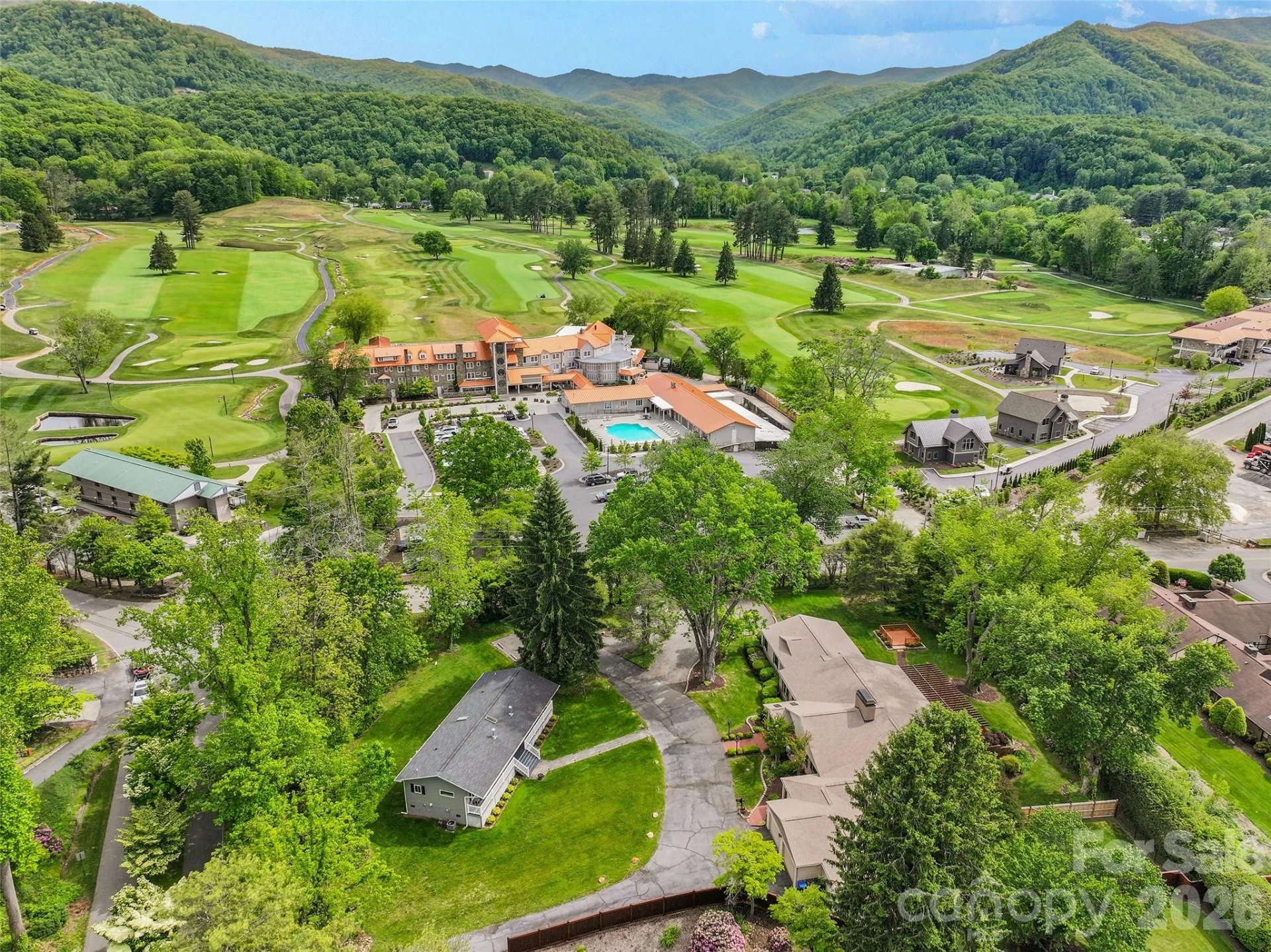 142 Country Club Drive - Photo 46