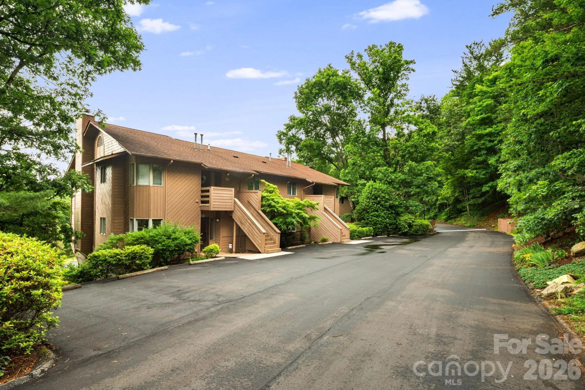 305 Piney Mountain Drive #J2 - Photo 4