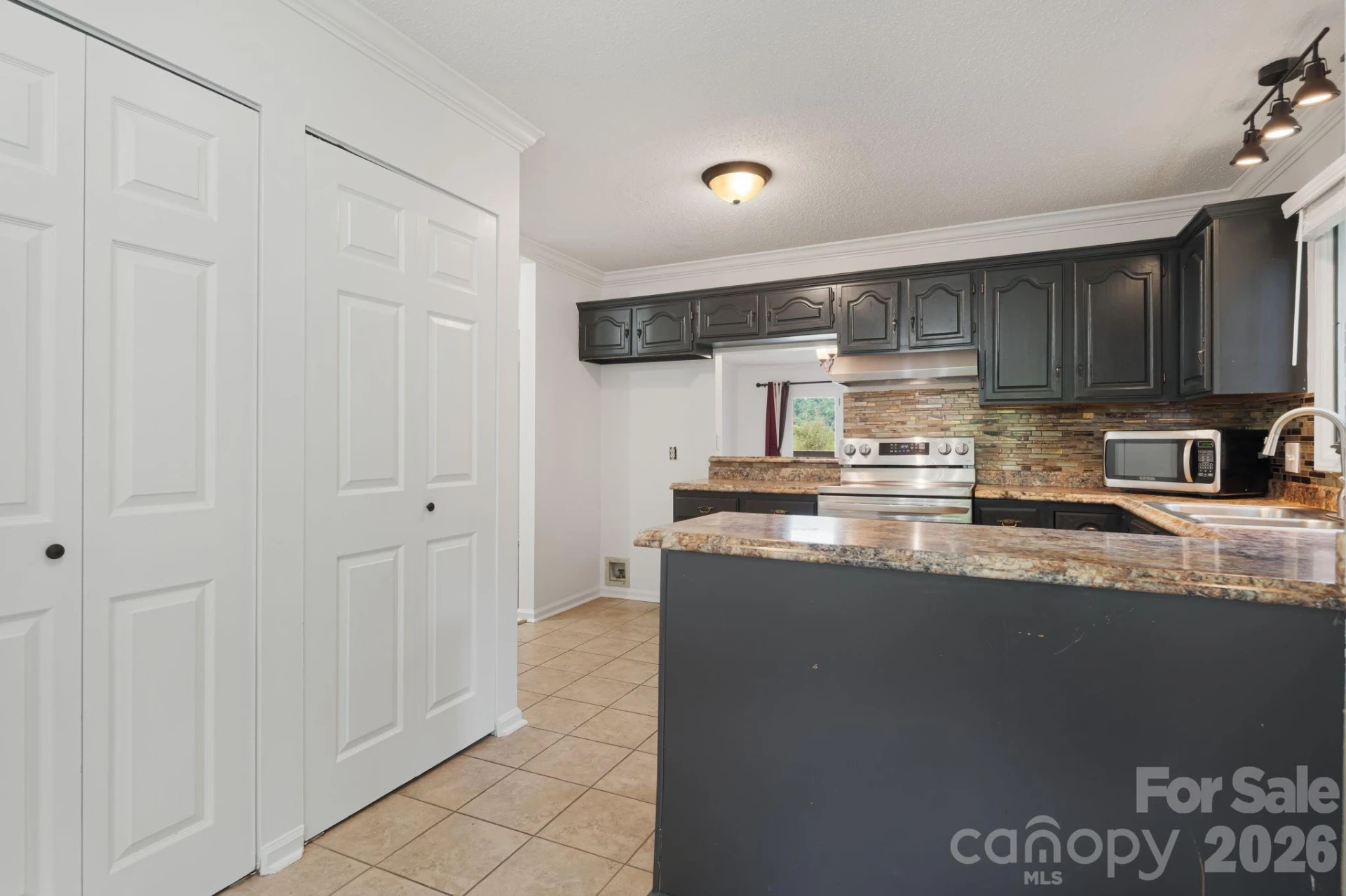 305 Piney Mountain Drive #J2 - Photo 8