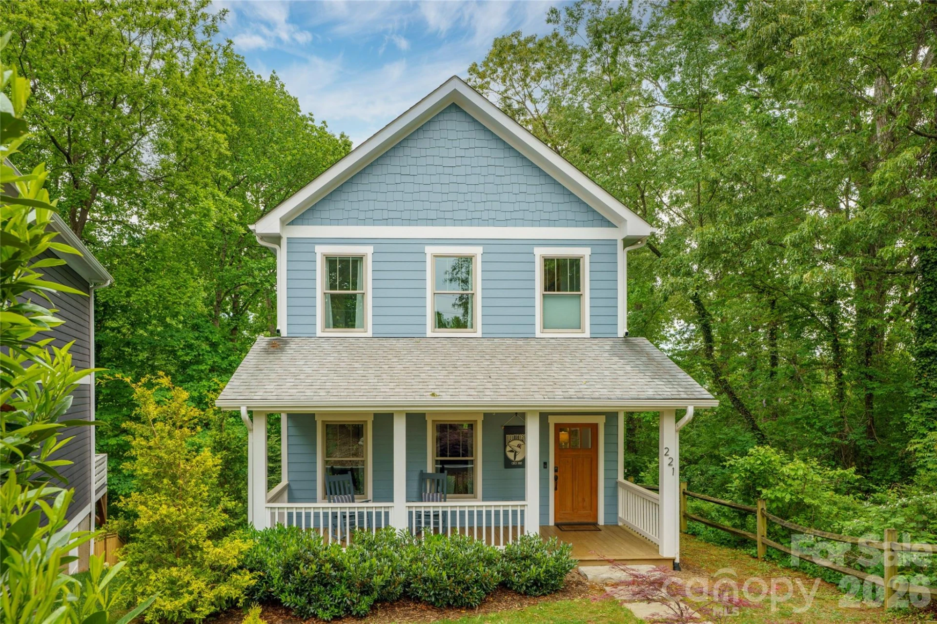 221 Courtland Place