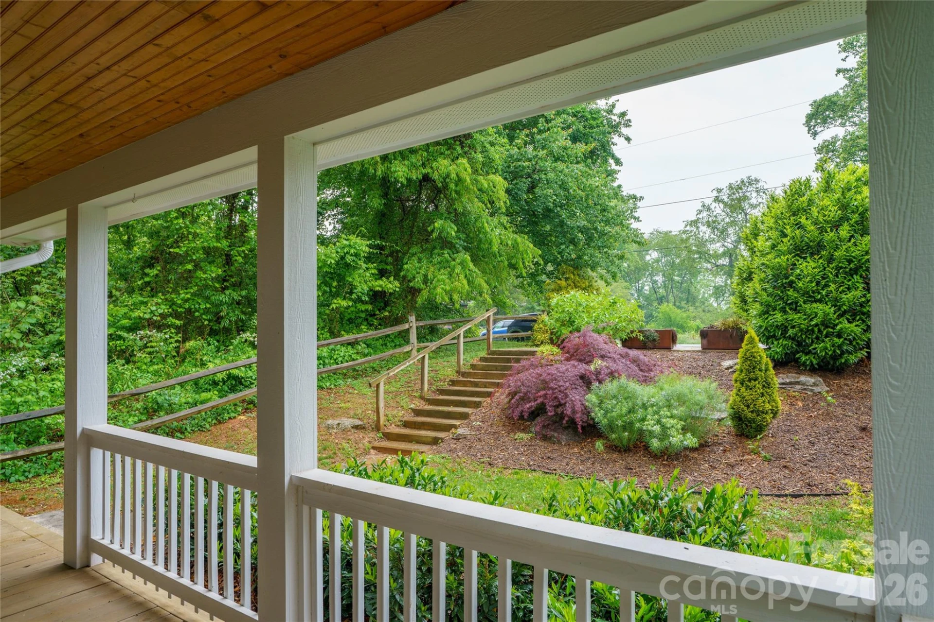 221 Courtland Place - Photo 2