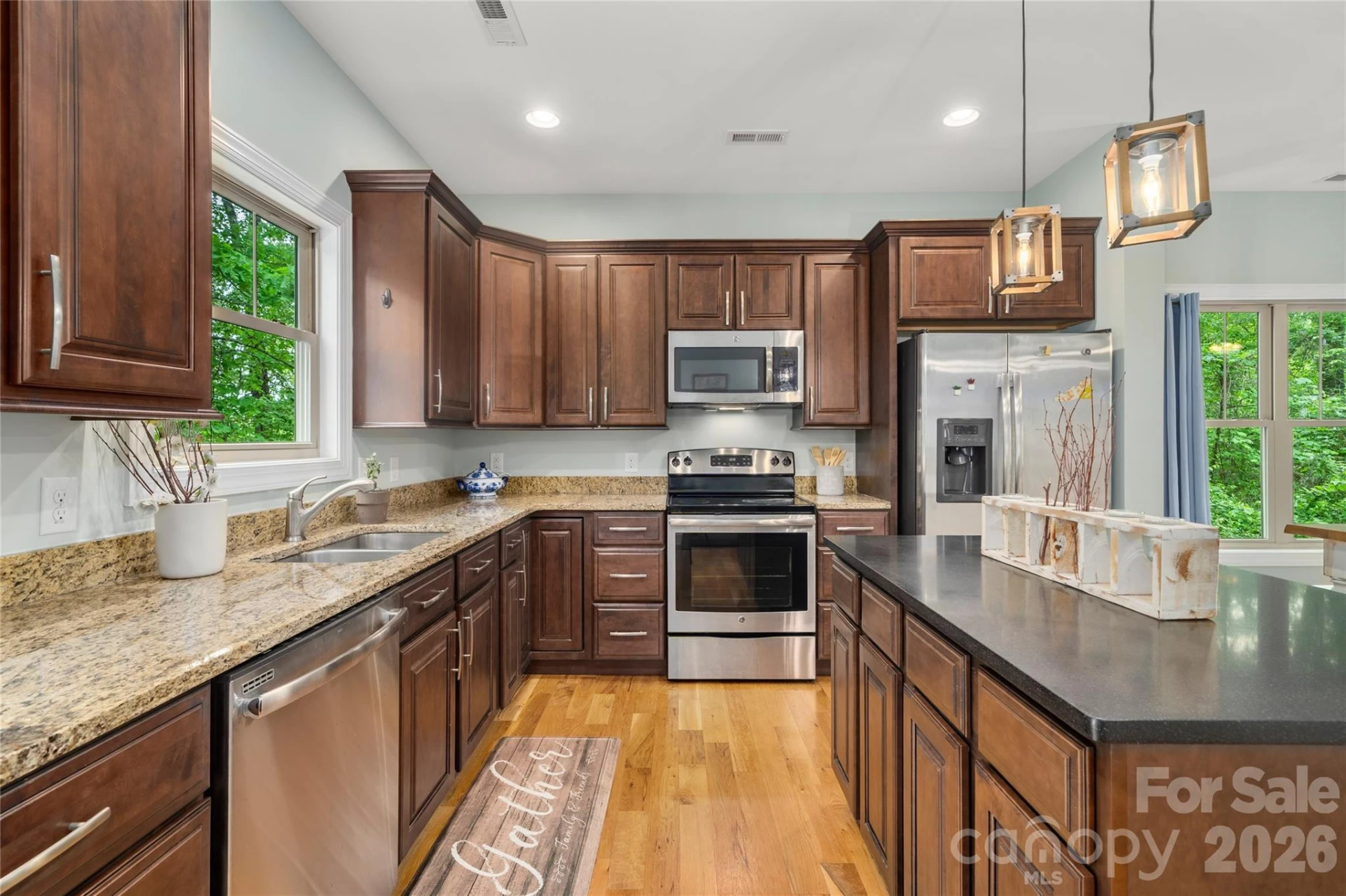 221 Courtland Place - Photo 15