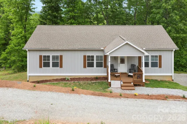 127 Cairens Ridge Drive