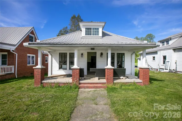 220 Main Street, Rosman, NC, 28772