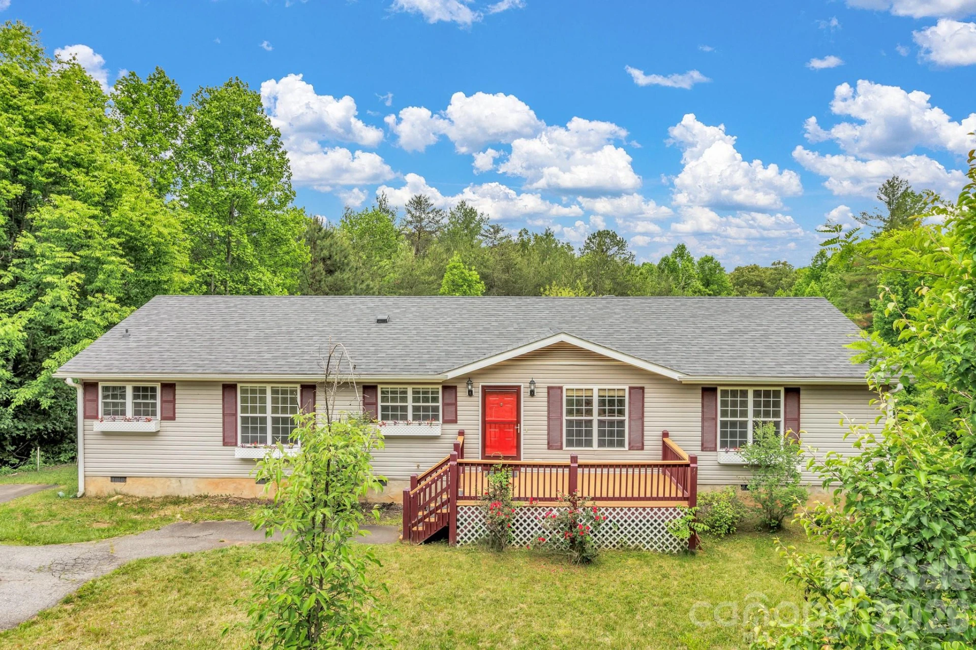 31 Trent Drive #48 - Photo 3