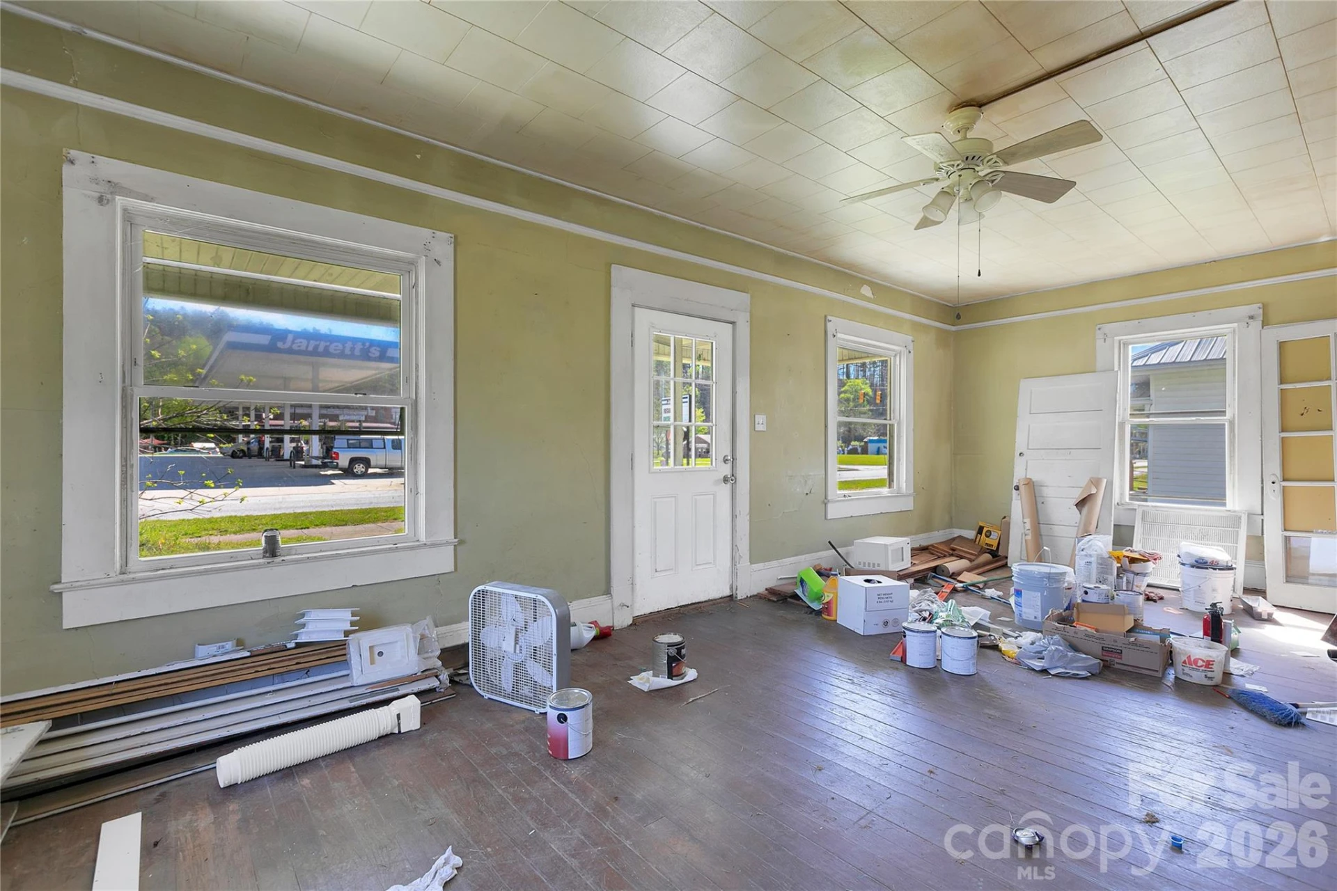 204 Main Street - Photo 2